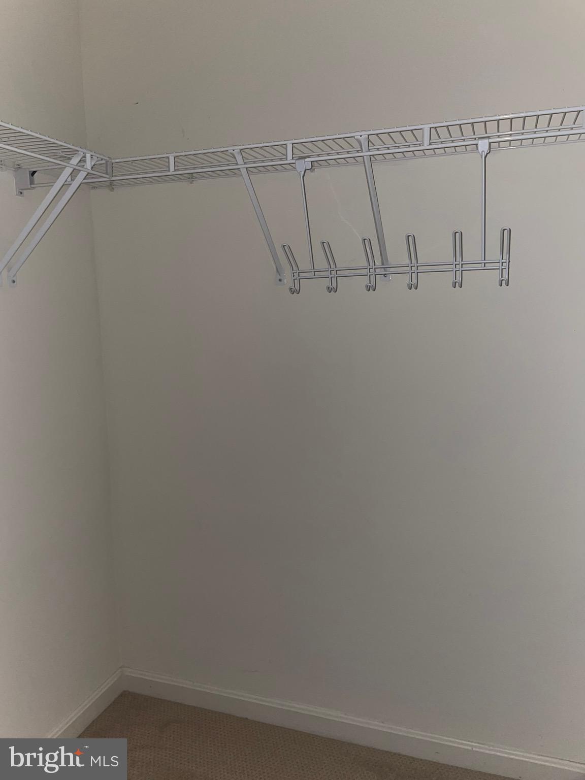 FAIRFAX CENTER LANDBAY - Residential Lease