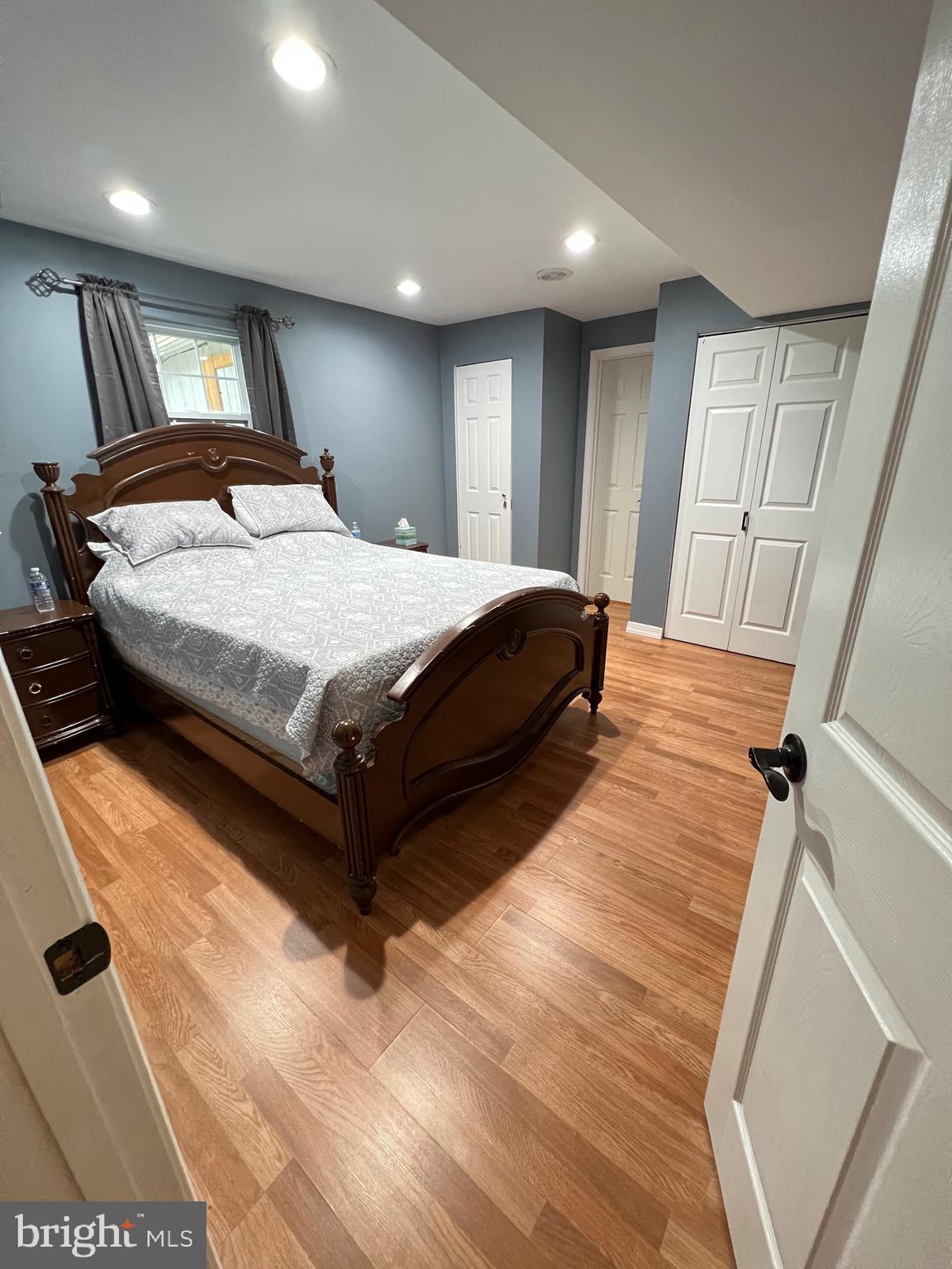 GLENMONT VILLAGE - Residential