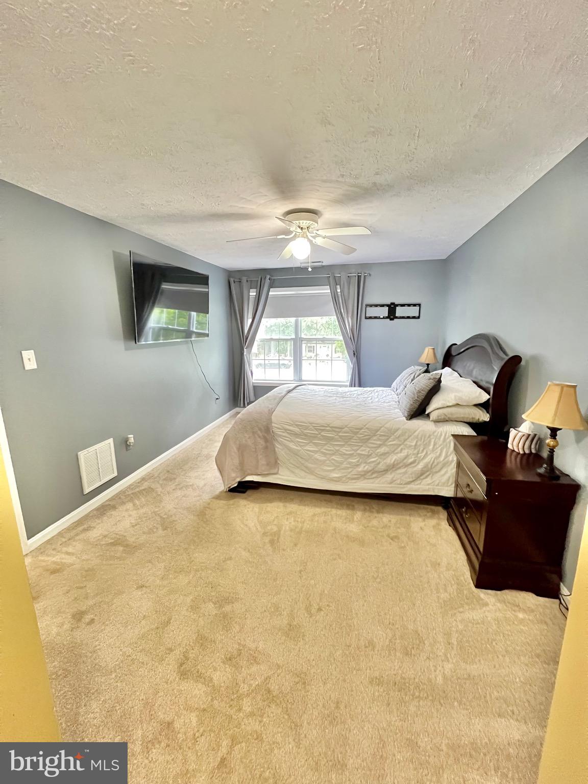 GLENMONT VILLAGE - Residential