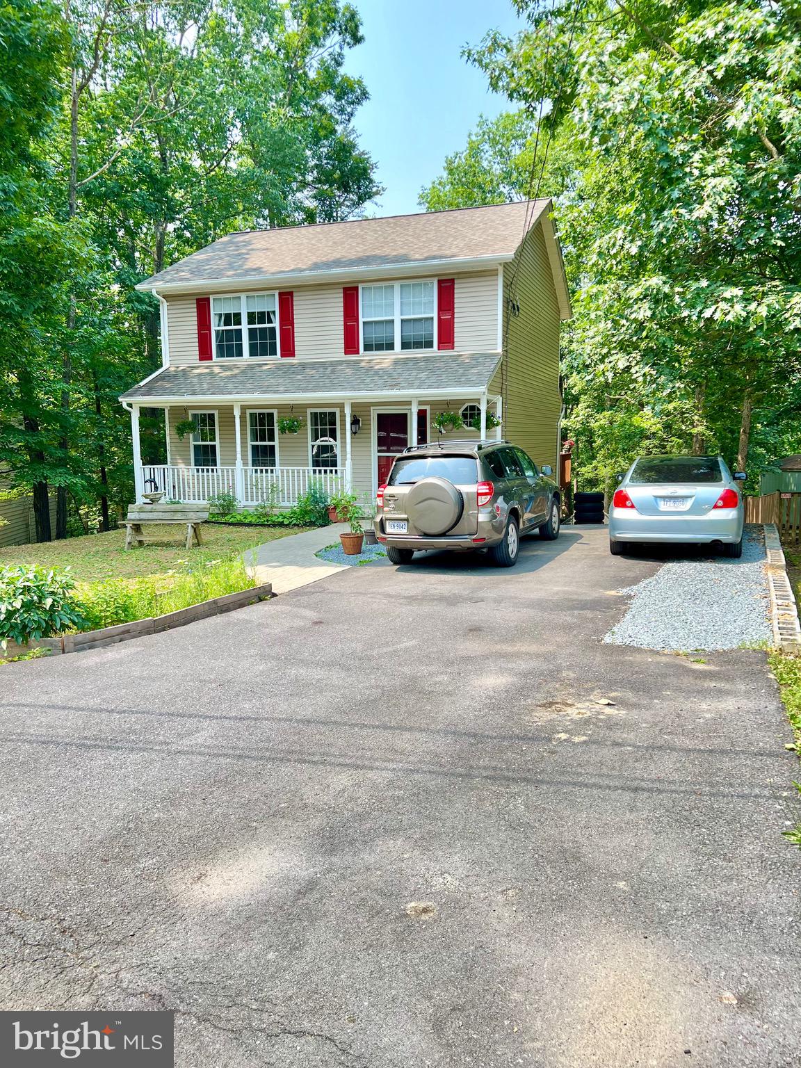 GLENMONT VILLAGE - Residential