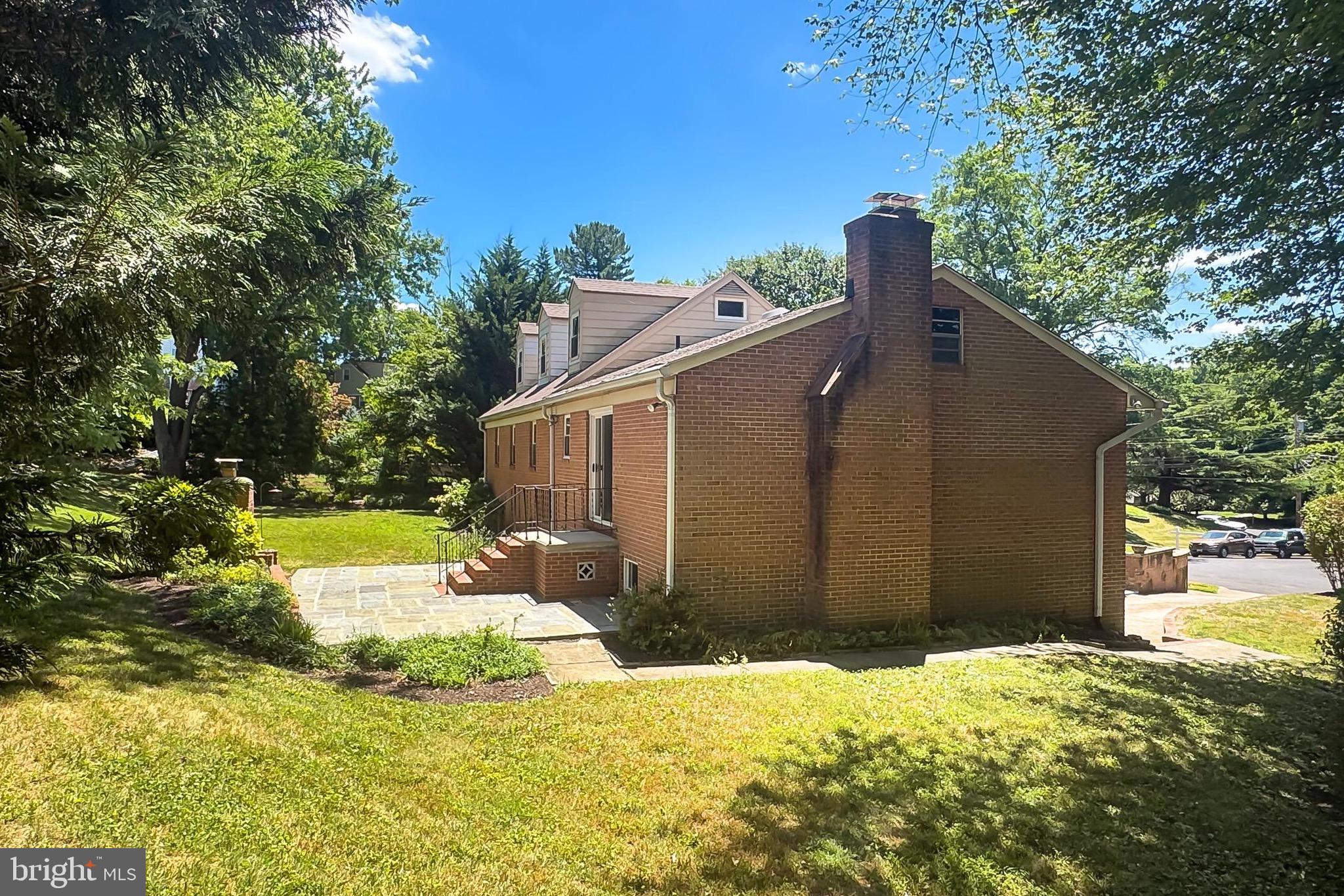 KENT GARDENS - Residential