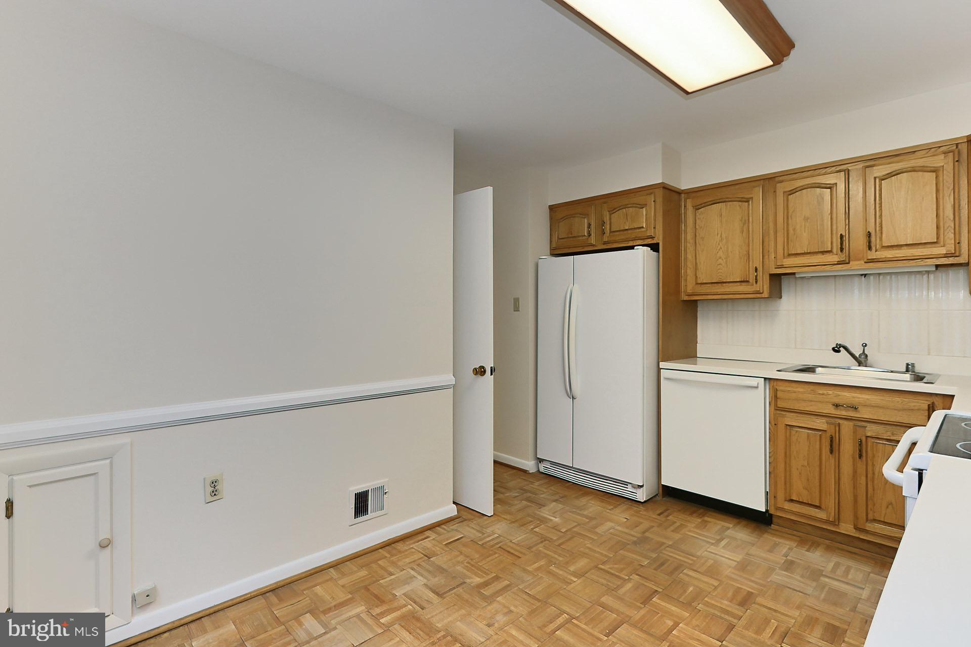 KENT GARDENS - Residential