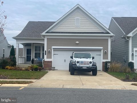 5 MCQUARIE DRIVE FREDERICKSBURG VA 22406