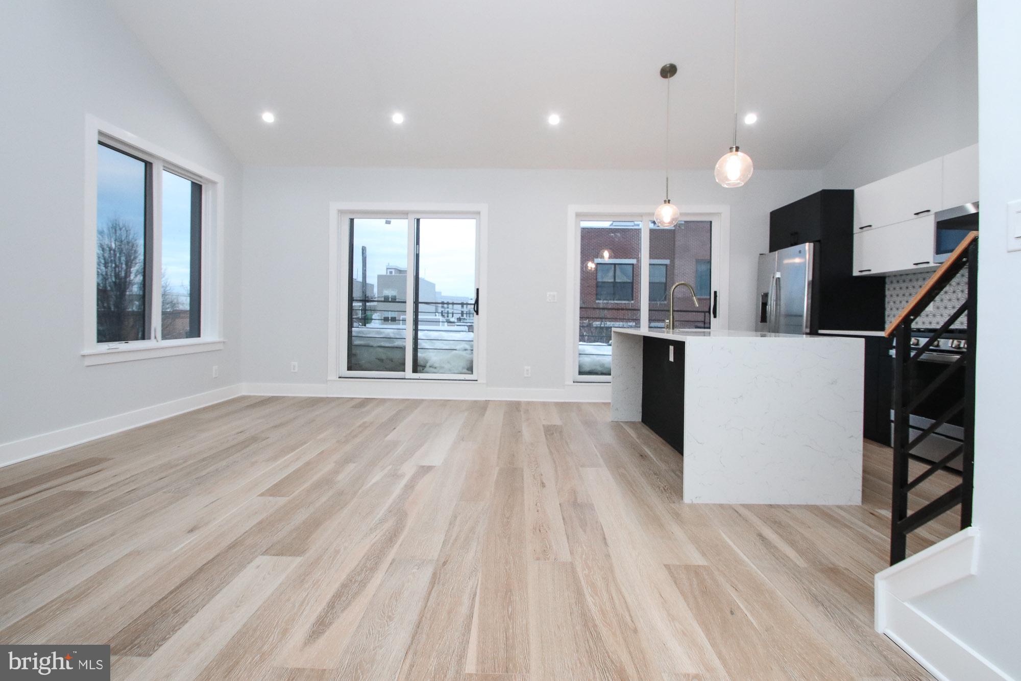 FAIRMOUNT - Residential Lease