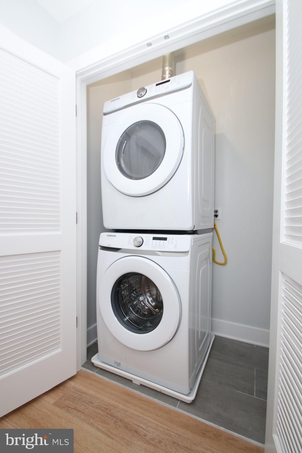 FAIRMOUNT - Residential Lease