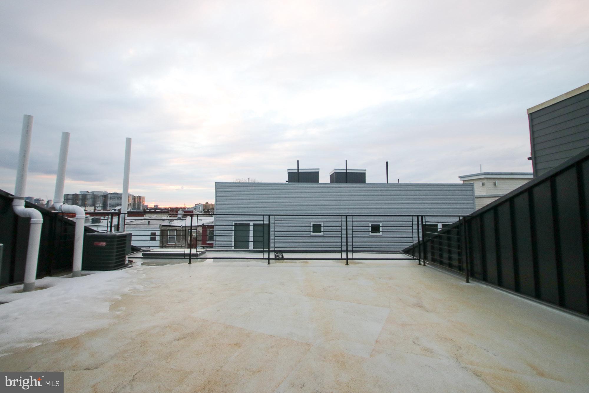 FAIRMOUNT - Residential Lease