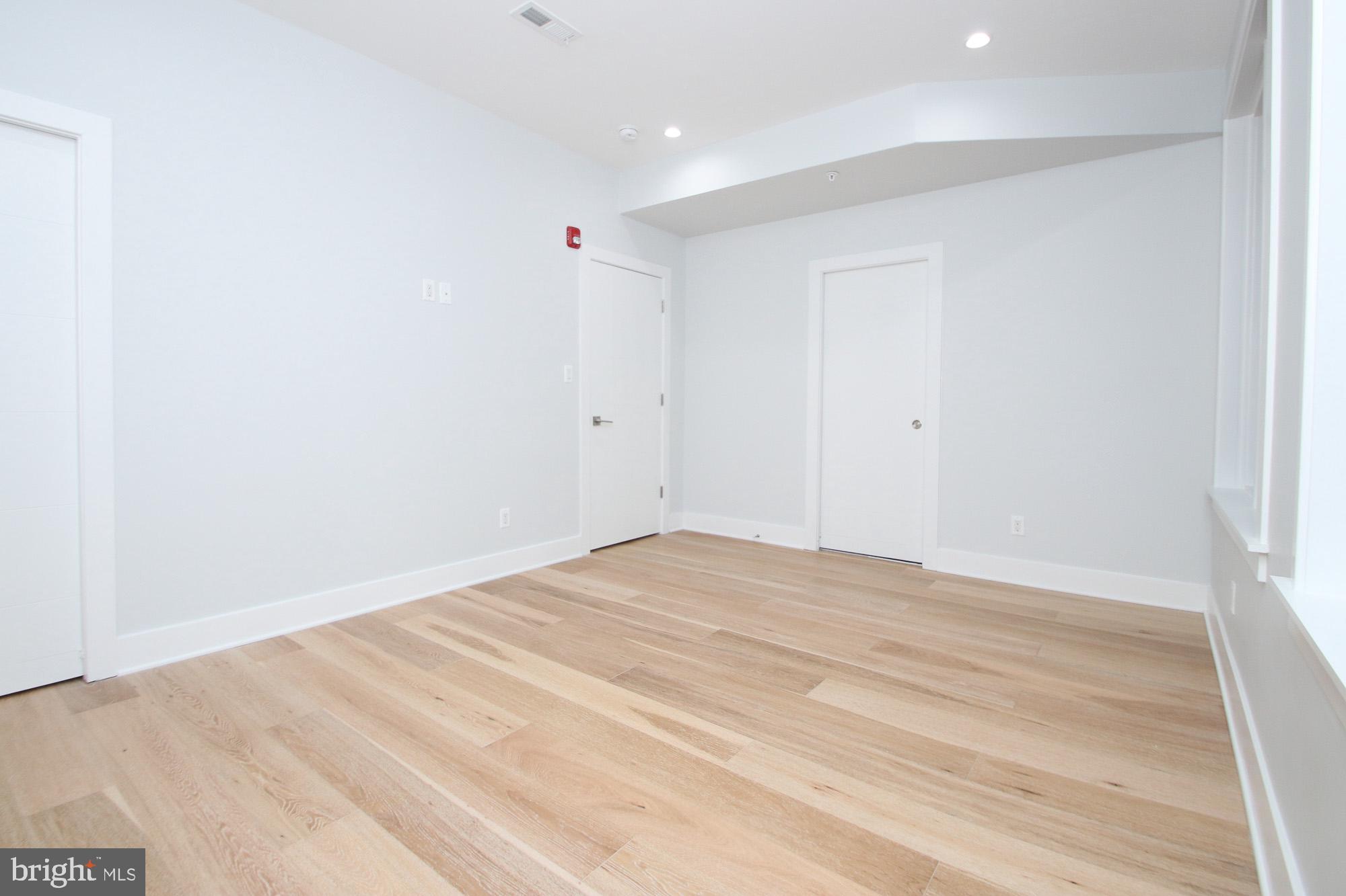 FAIRMOUNT - Residential Lease