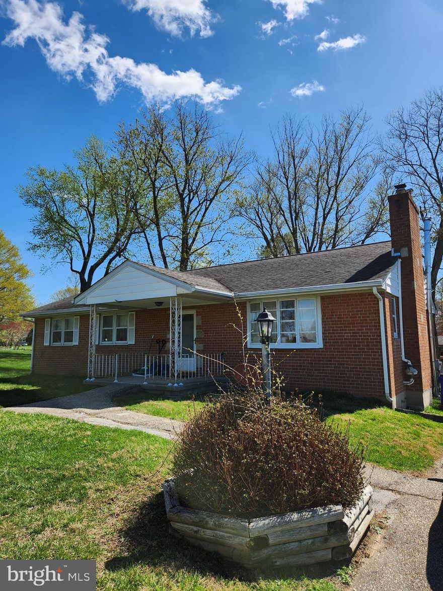 Reduced!! Motivate seller. Offer will be presented to the seller as they come in. Property being sold As Is . All inspections for Information purpose only and Seller prefers use seller's title service . This property is ideally situated close to School, Shopping, Dinning and major commuter routes. The house needs some updates but don't miss your chance to make this home your own.
ALL BRICK RANCHER HOUSE WITH LARGE FENCED LOT. HARDWOOD FLOORS ON MAIN LEVEL. FULLY FINISHED LOWER LEVEL AND ACTIVE RADON MITIGATION SYSTEM. OIL FUEL HEATING SYSTEM REPLACED TO ELECTRIC HVAC SYSTEM LESS THAN 5 YEARS. ADDITIONAL WOOD STOVE IN THE BASEMENT. PUBLIC WATER & SEWER. NO HOA.