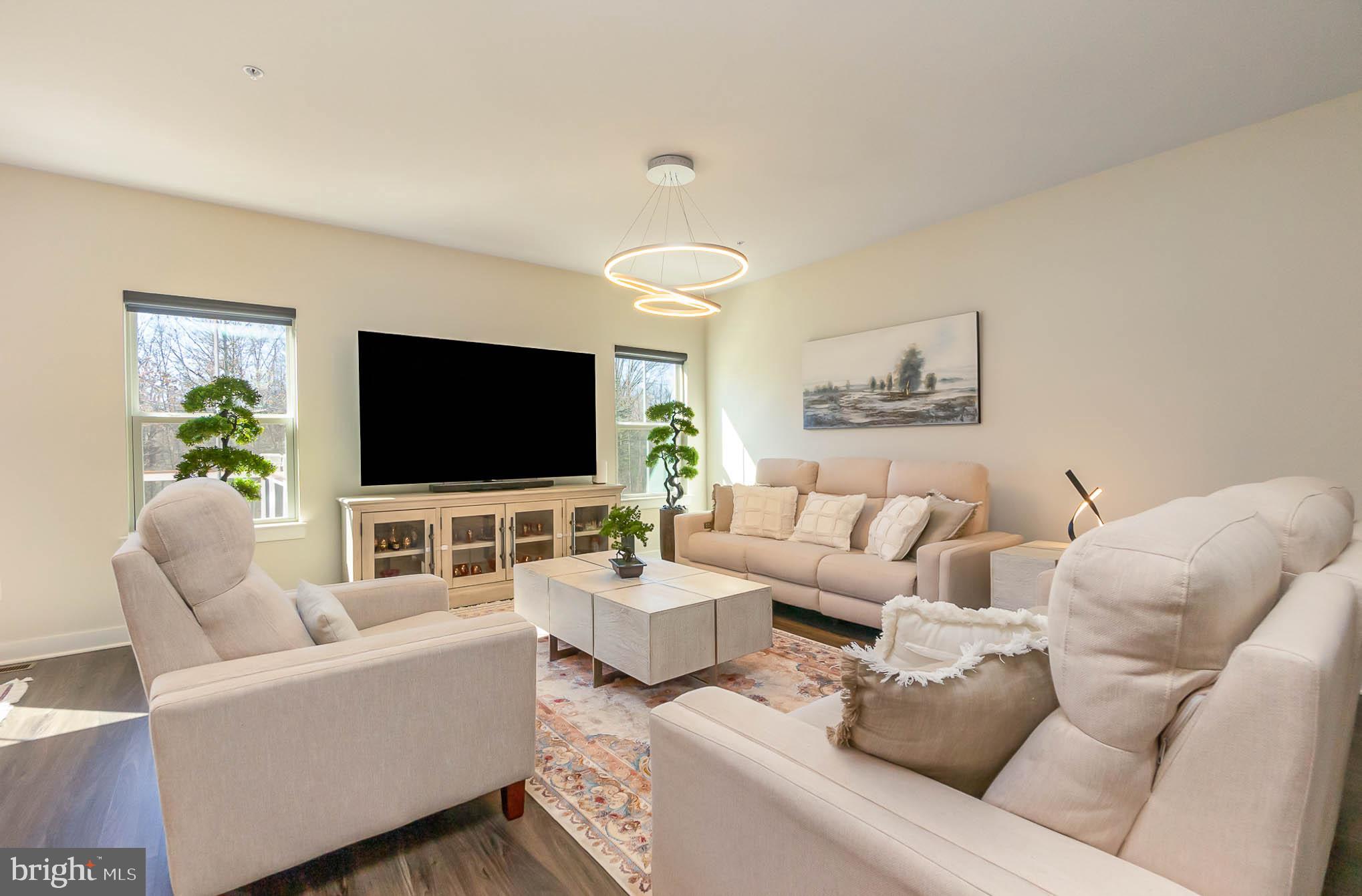 EAGLES REST - Residential