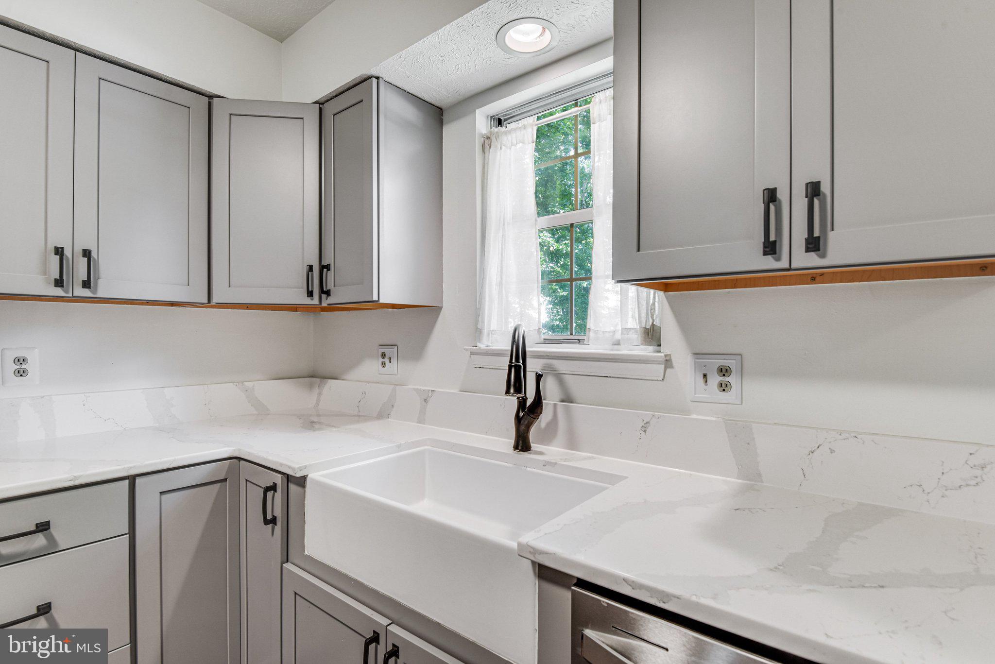 WASHINGTON SQUARE - Residential