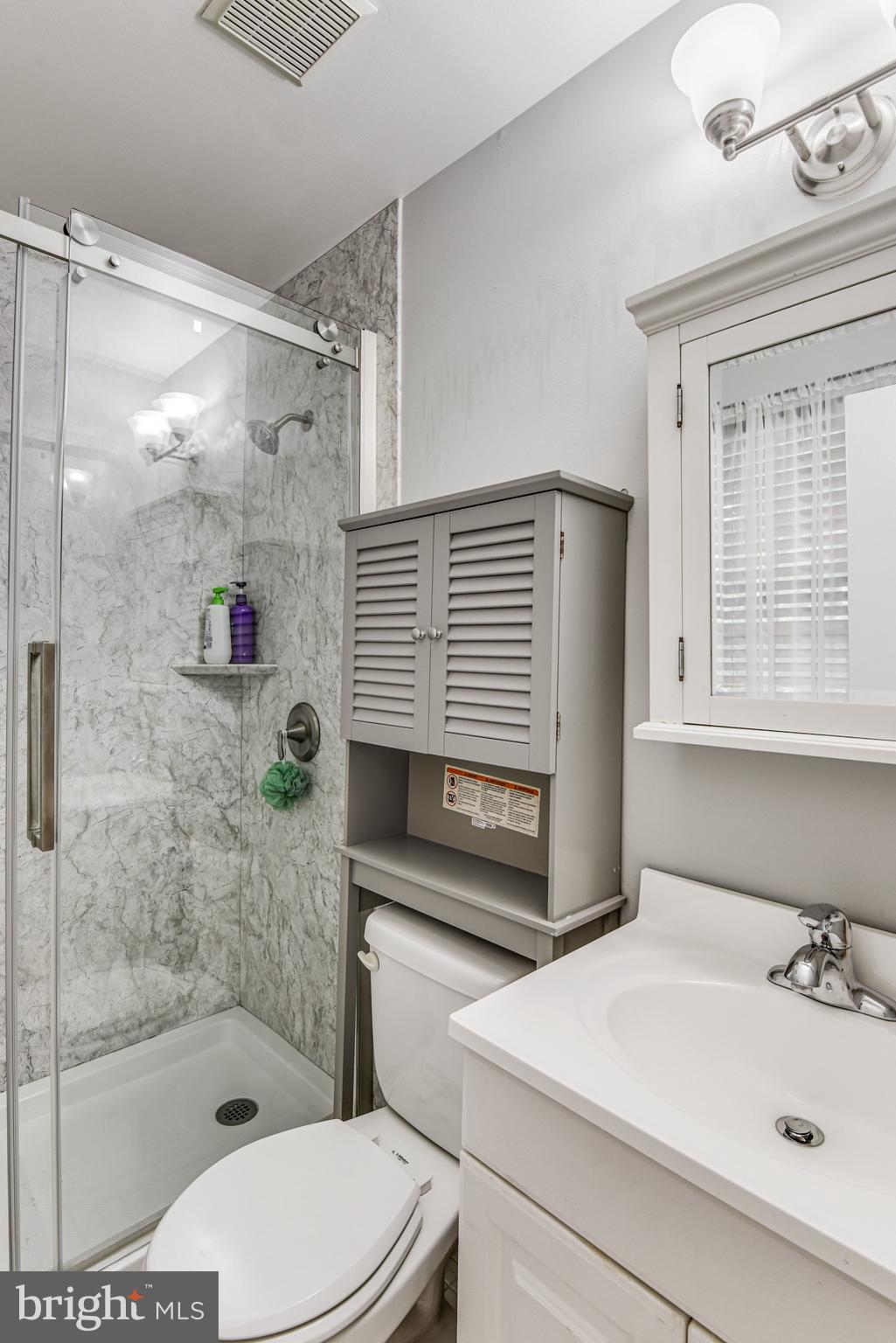 WASHINGTON SQUARE - Residential