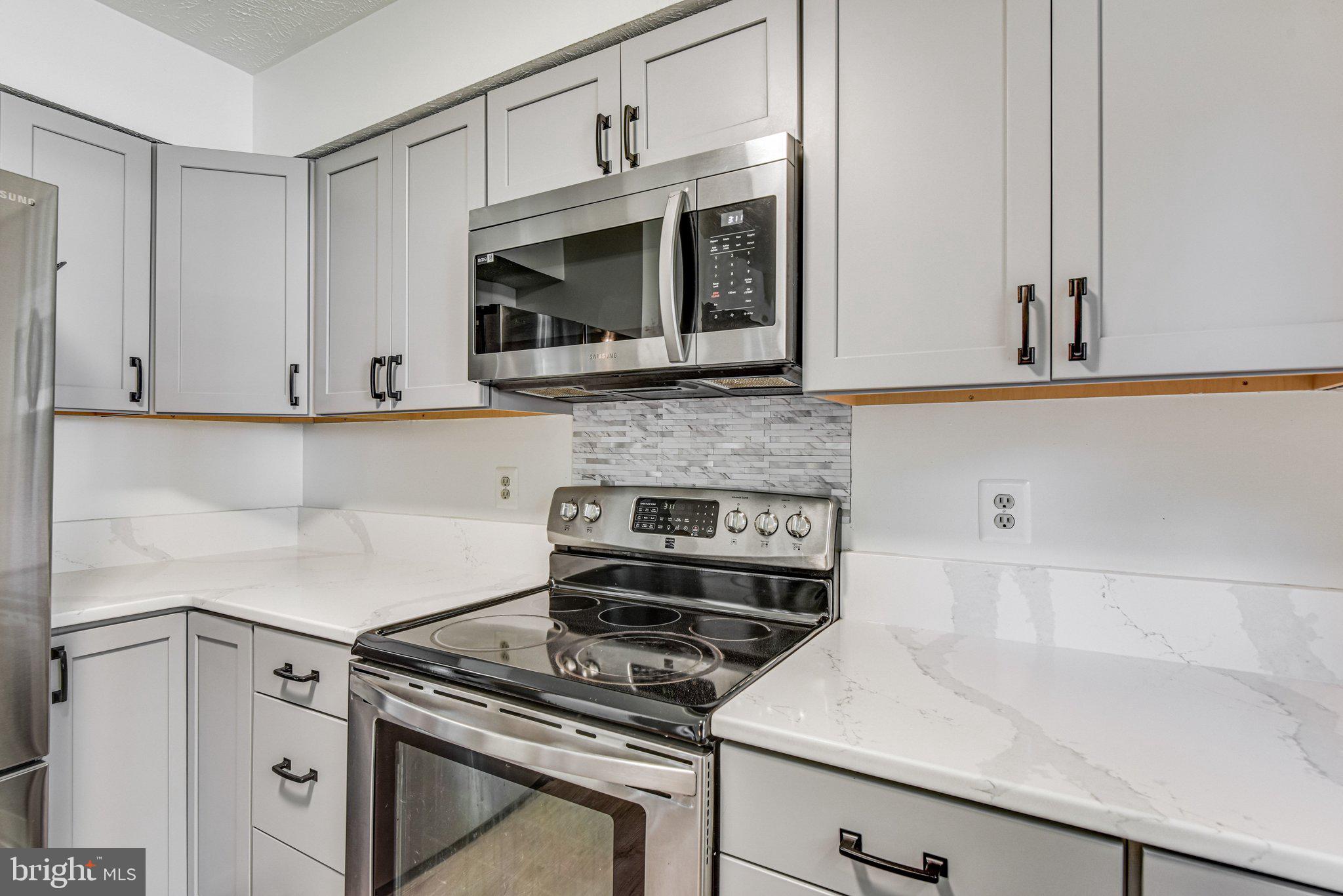 WASHINGTON SQUARE - Residential