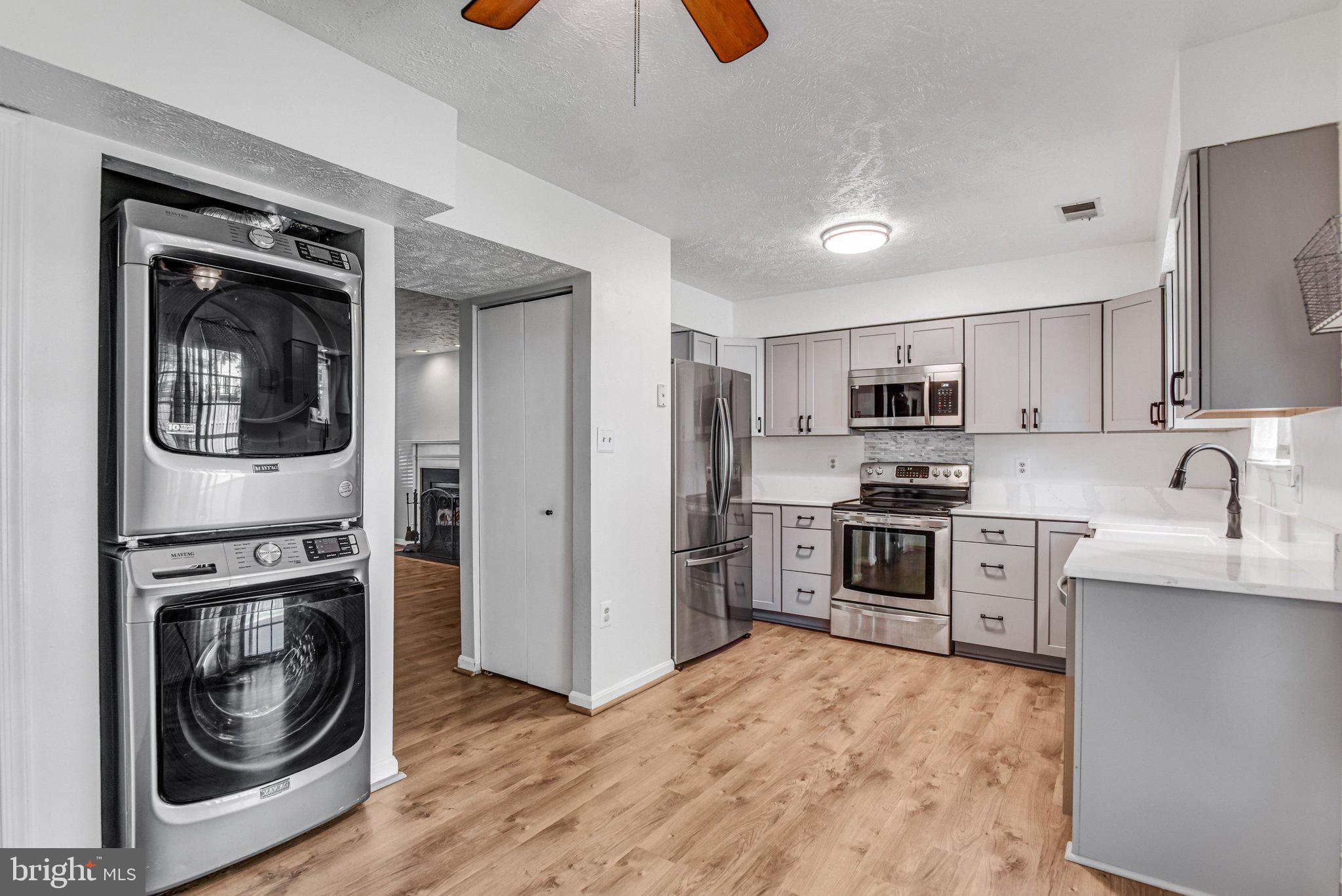 WASHINGTON SQUARE - Residential