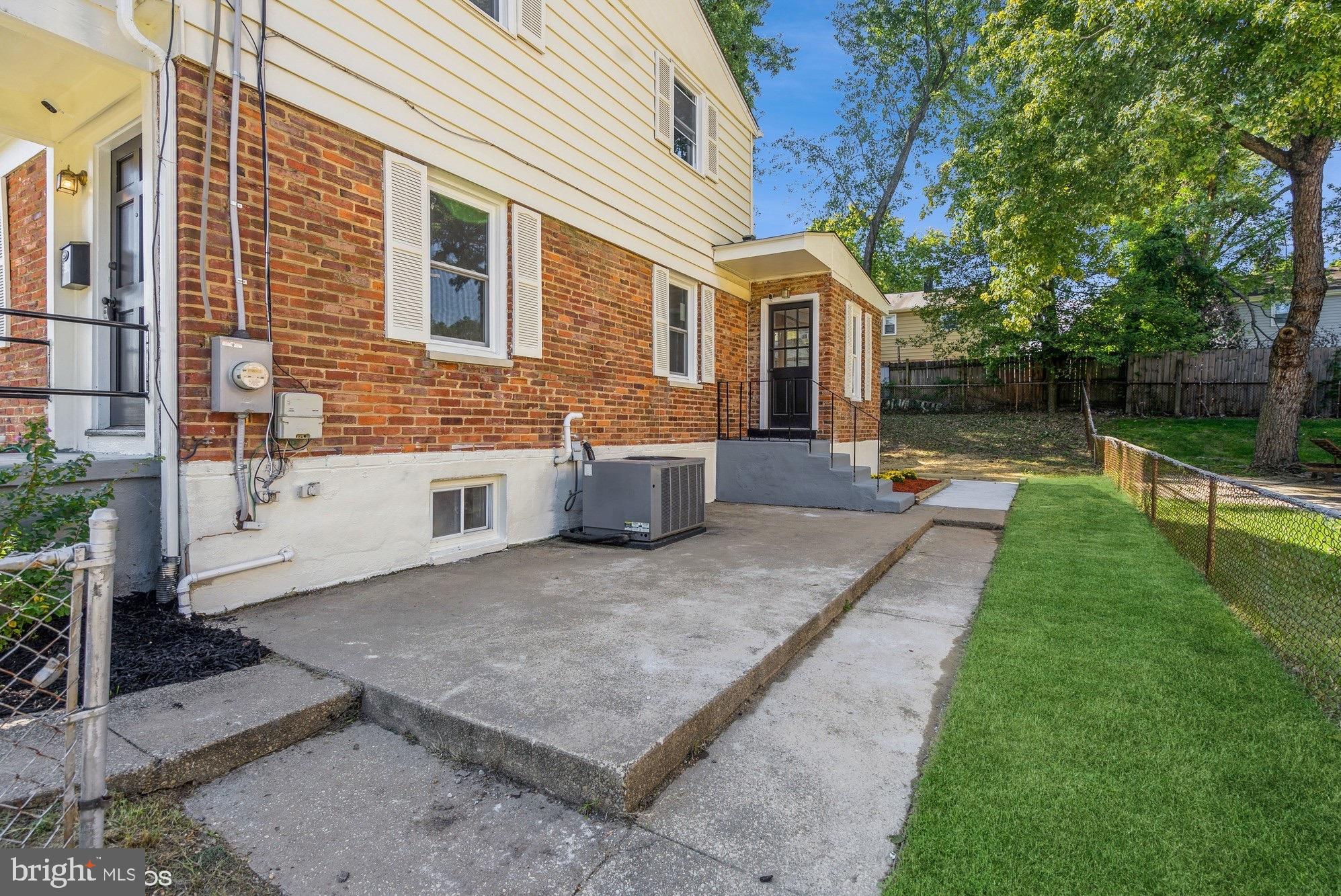 FOREST HEIGHTS - Residential