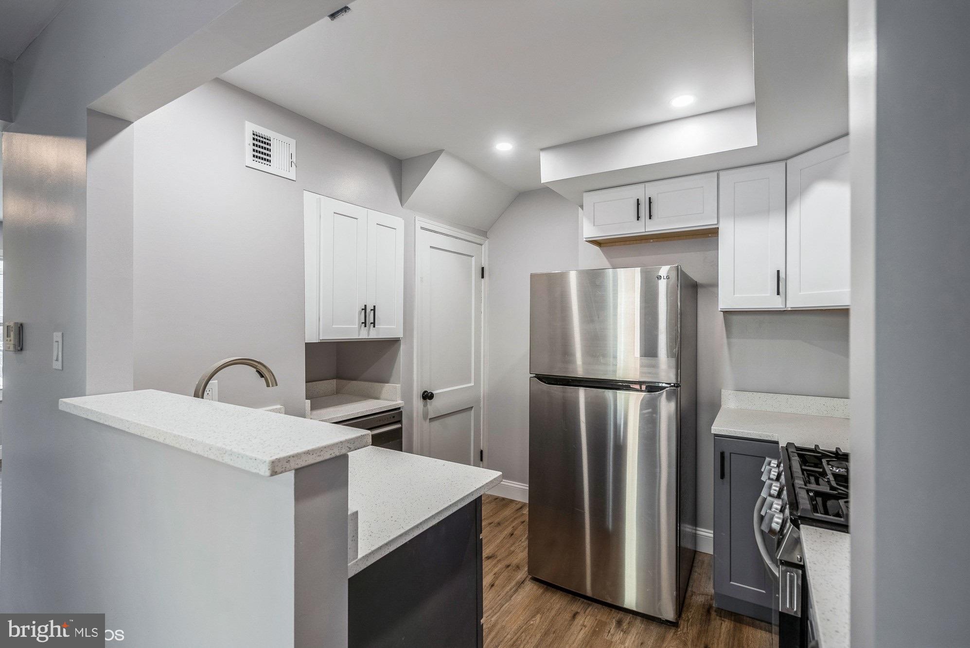 FOREST HEIGHTS - Residential