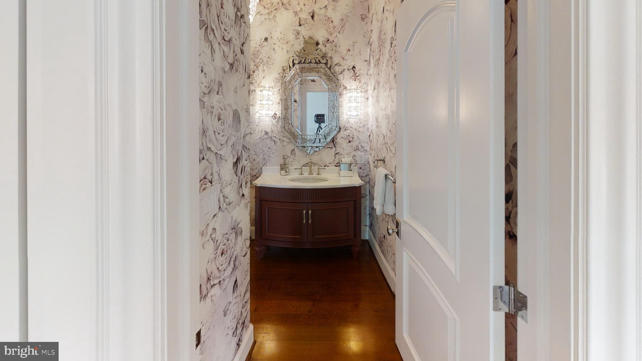 ASHWOOD HALL - Residential