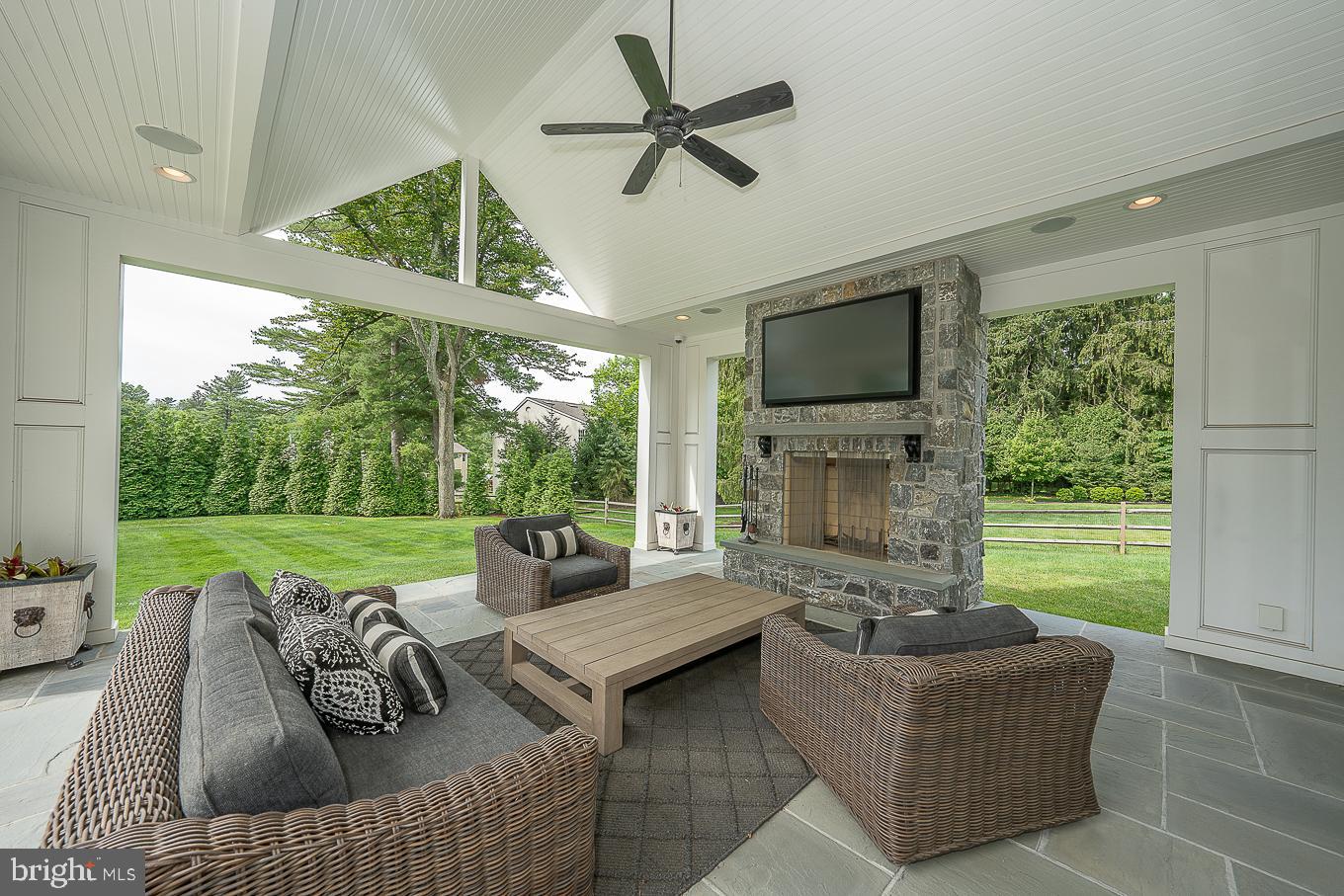 ASHWOOD HALL - Residential