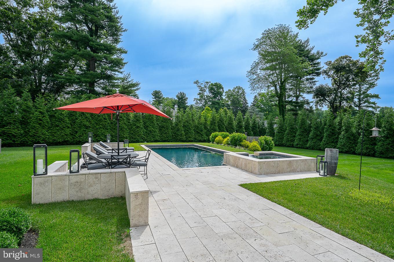 ASHWOOD HALL - Residential