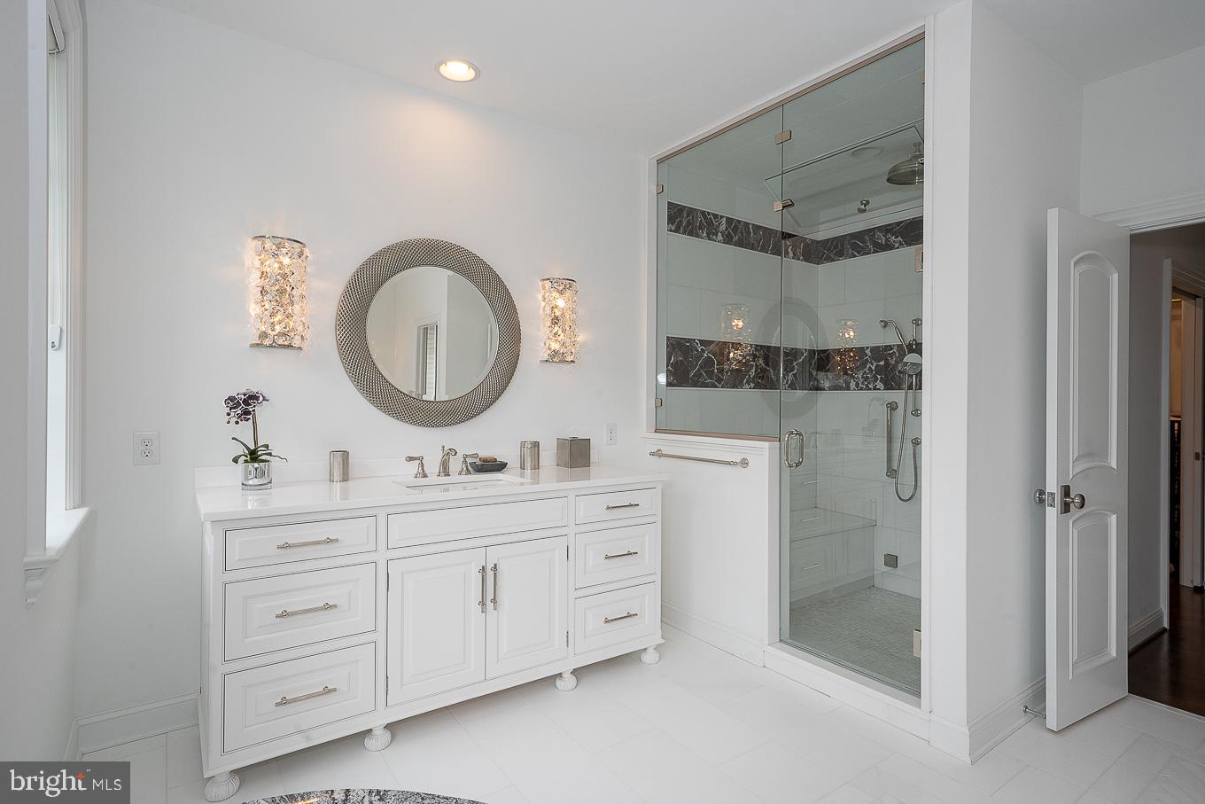 ASHWOOD HALL - Residential