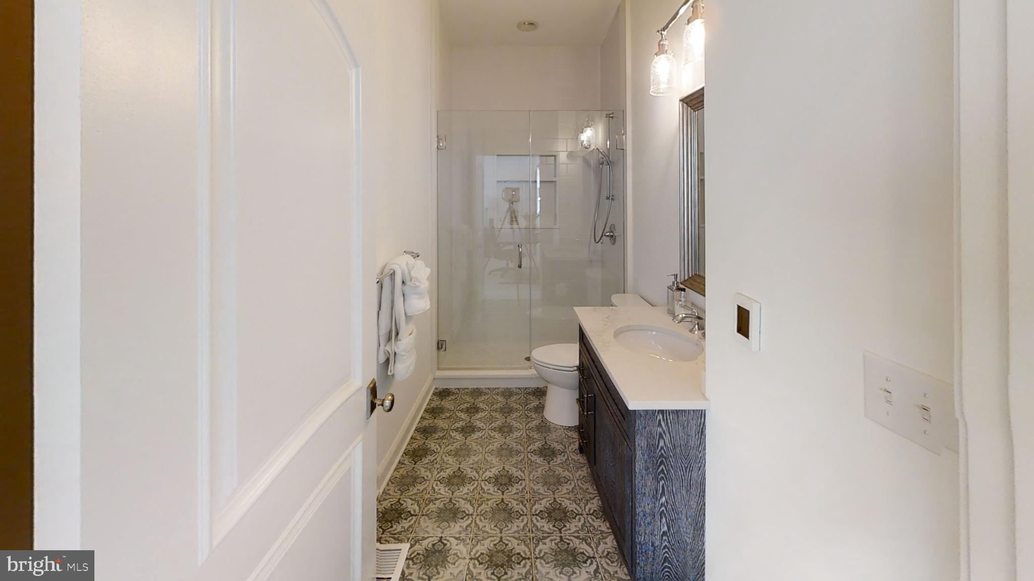 ASHWOOD HALL - Residential