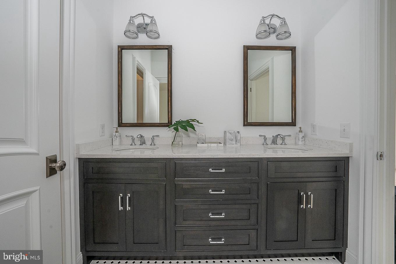 ASHWOOD HALL - Residential