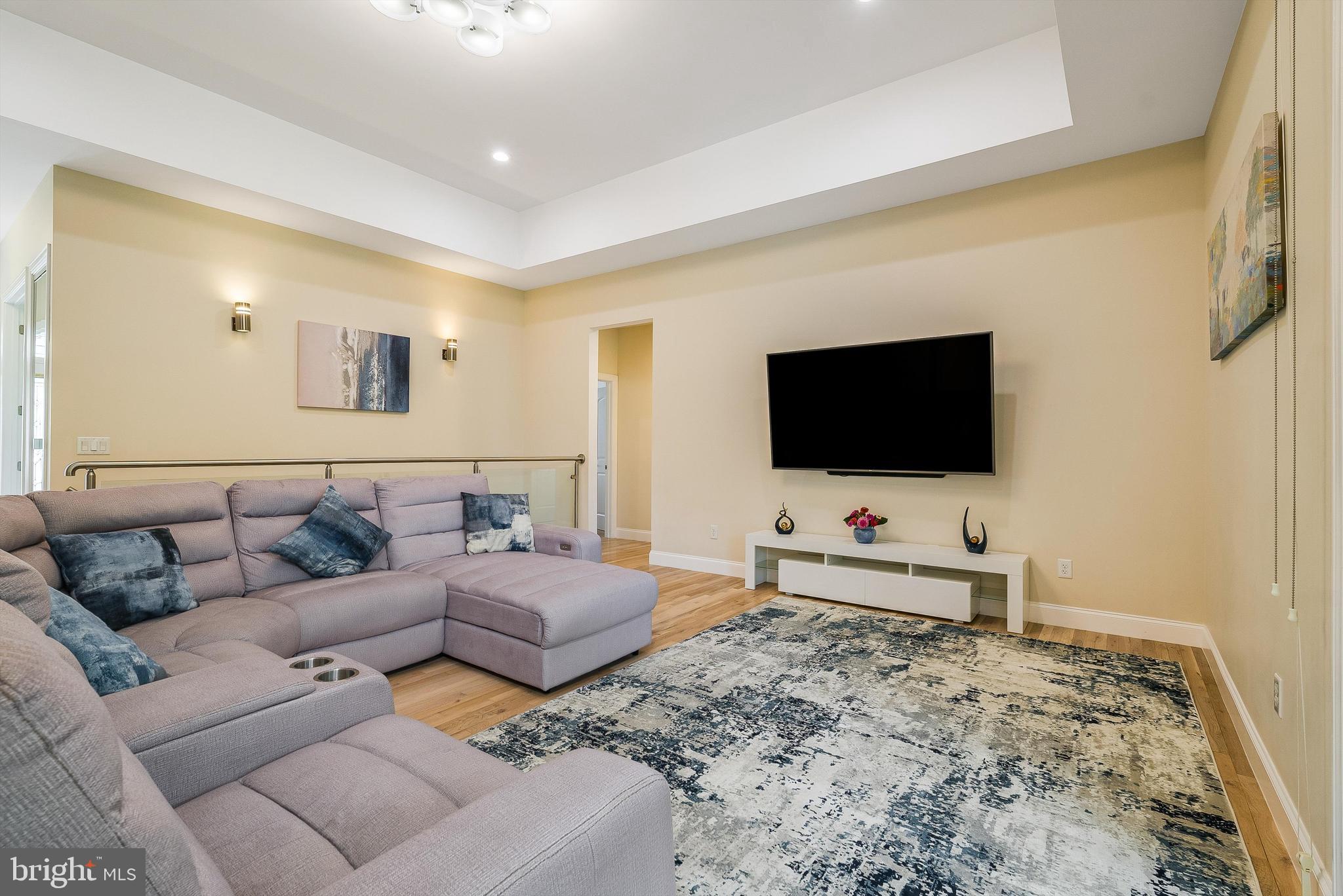 HIGHLAND PARK - Residential