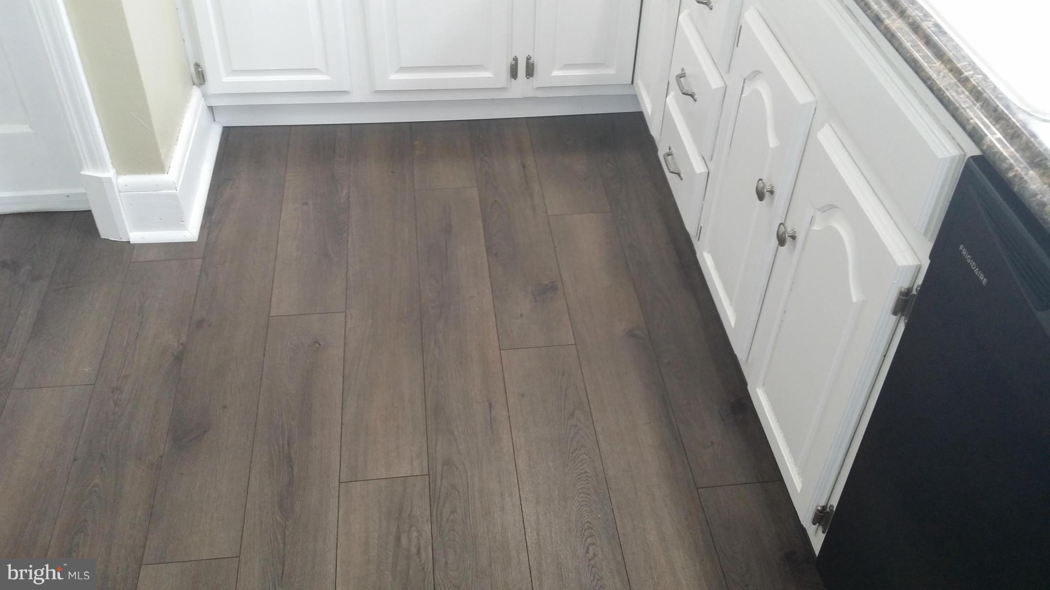 CORNS MANOR - Residential