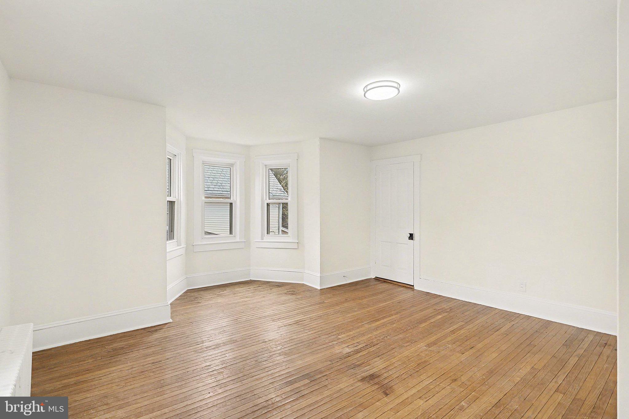 FAWN GROVE SQUARE - Residential