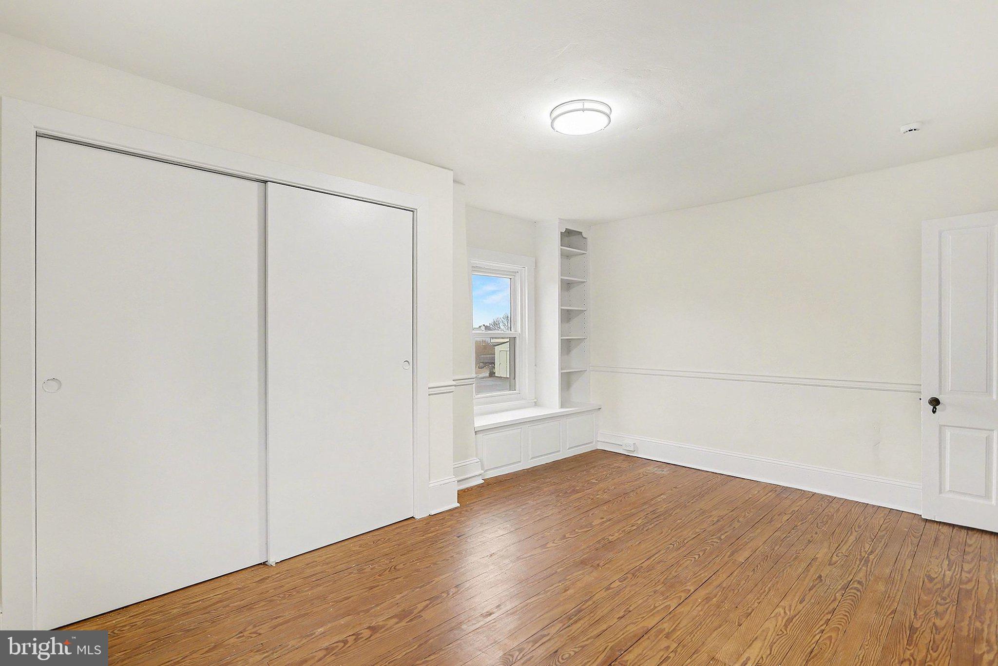 FAWN GROVE SQUARE - Residential