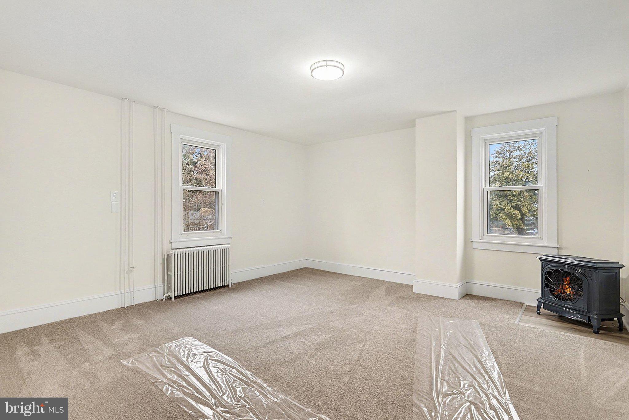 FAWN GROVE SQUARE - Residential