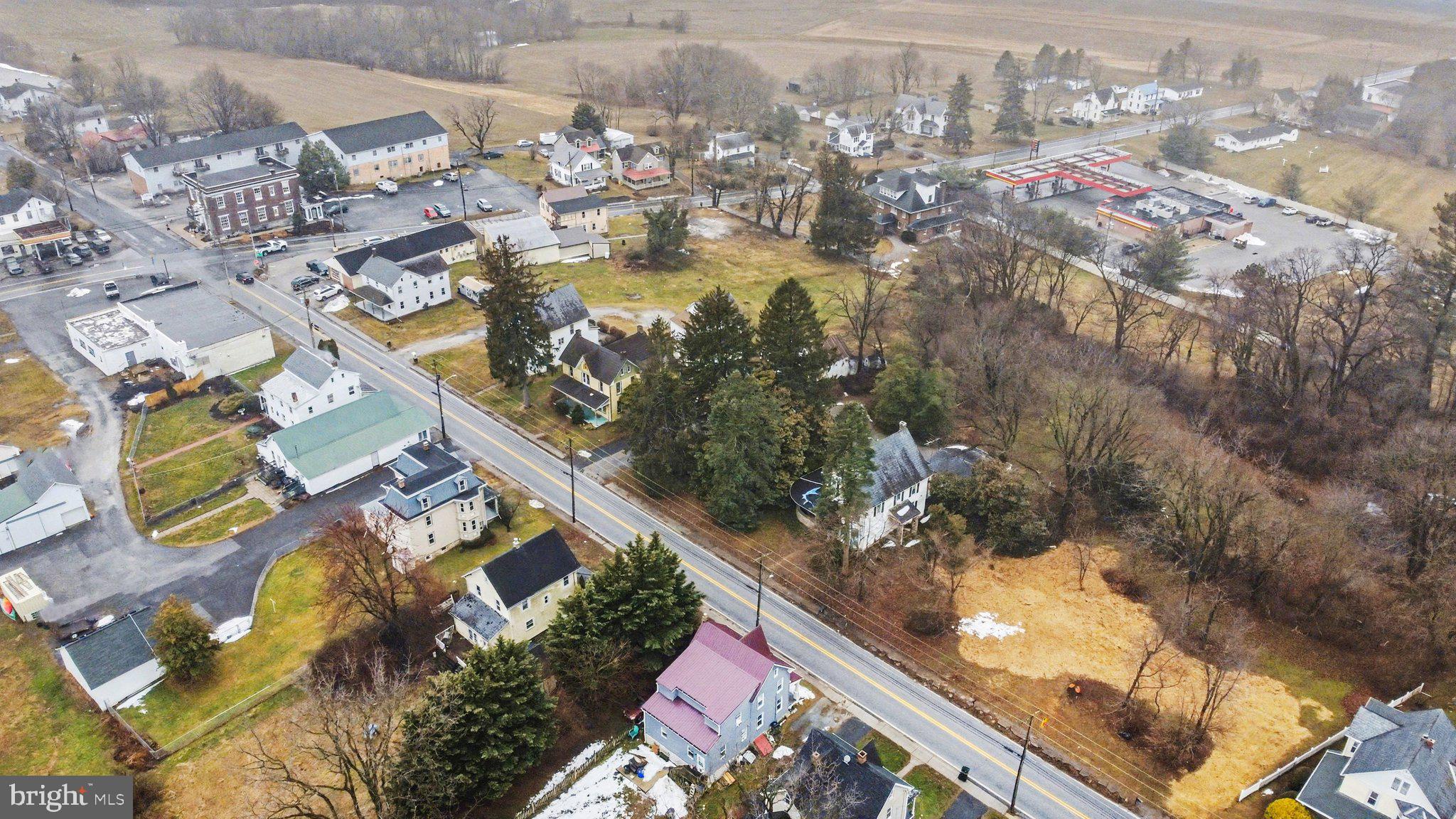 FAWN GROVE SQUARE - Residential