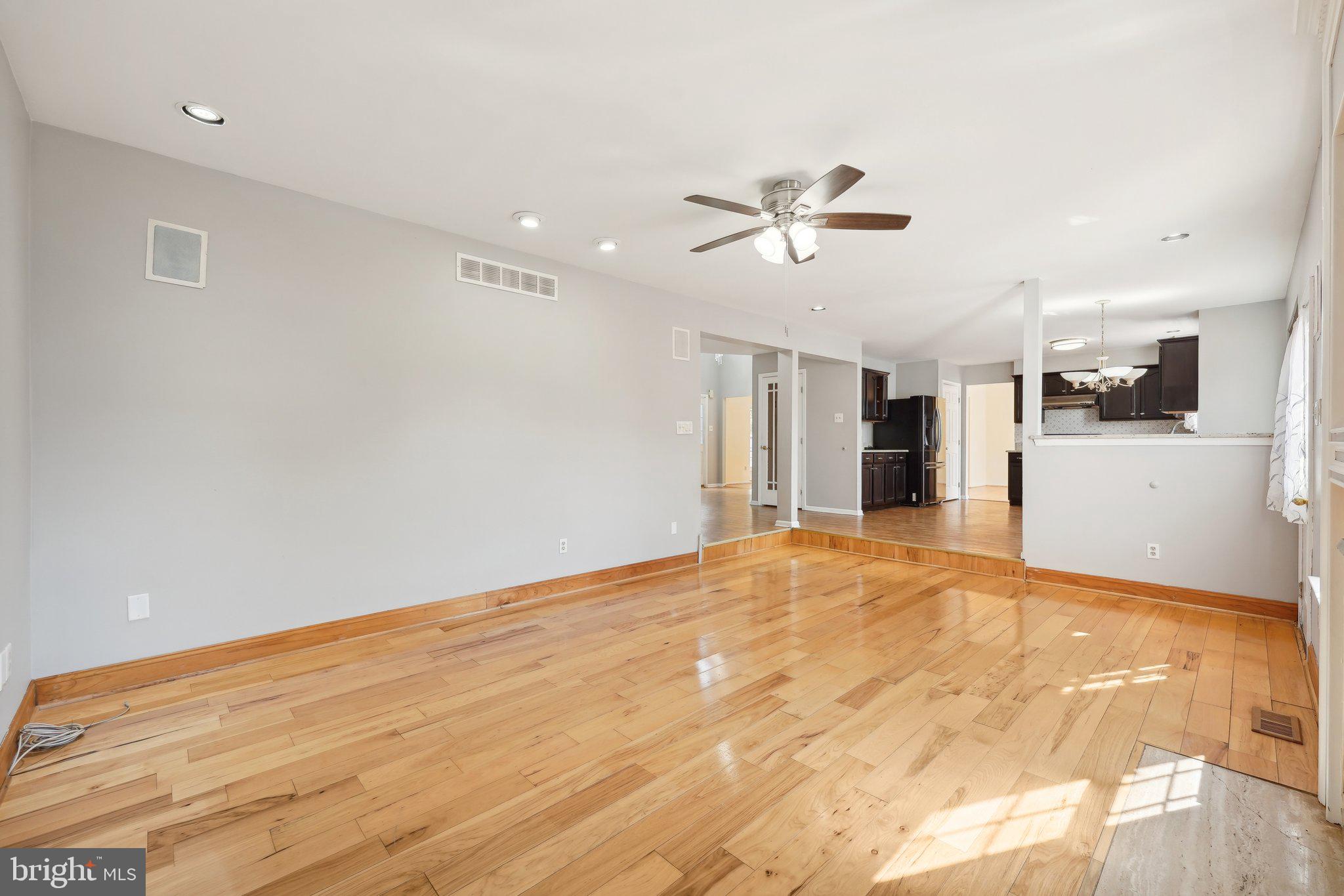 SUMNEY RIDGE - Residential