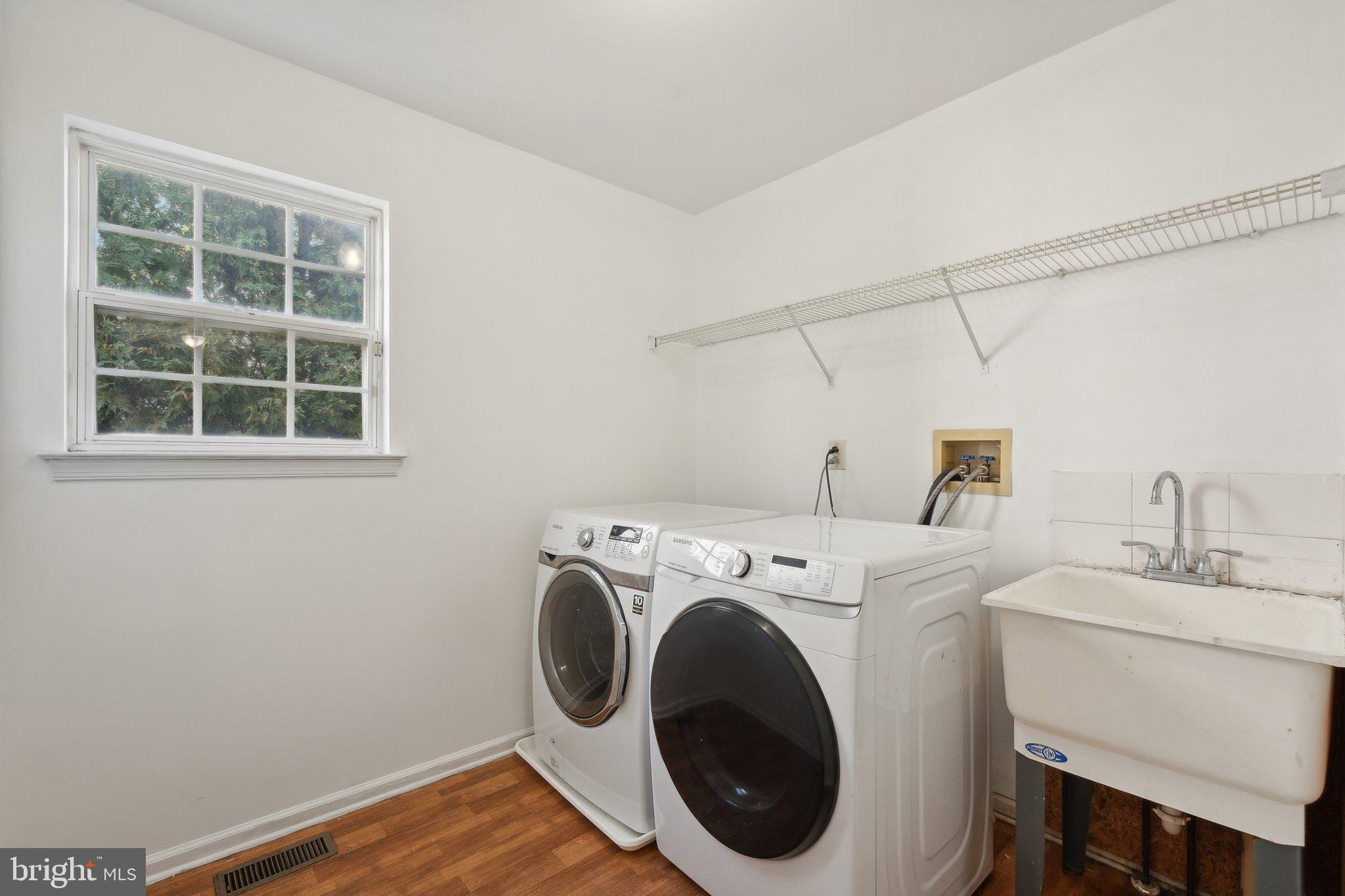 SUMNEY RIDGE - Residential