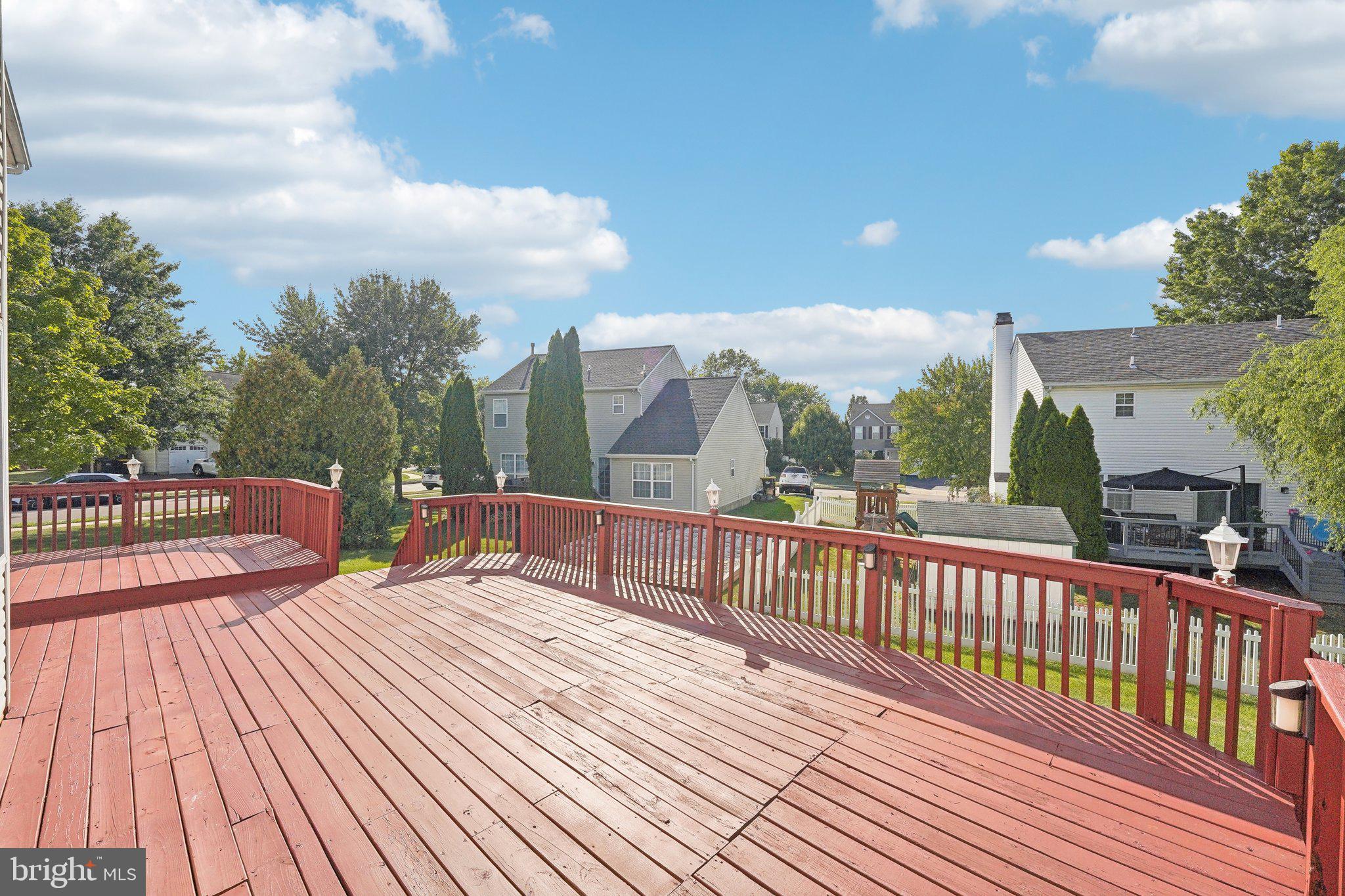 SUMNEY RIDGE - Residential