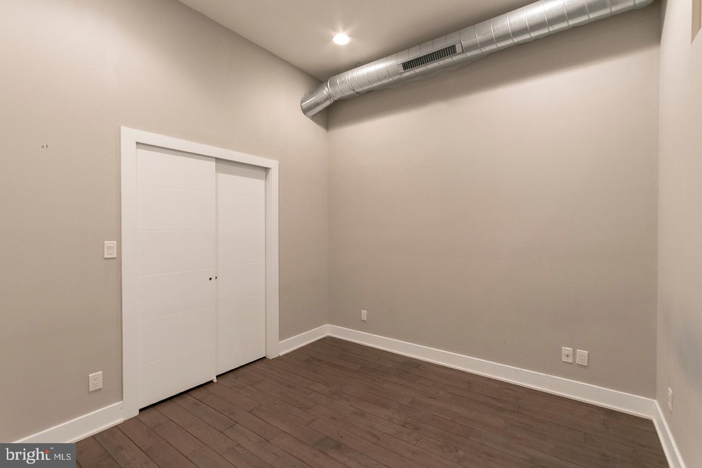 OLD CITY - Residential Lease