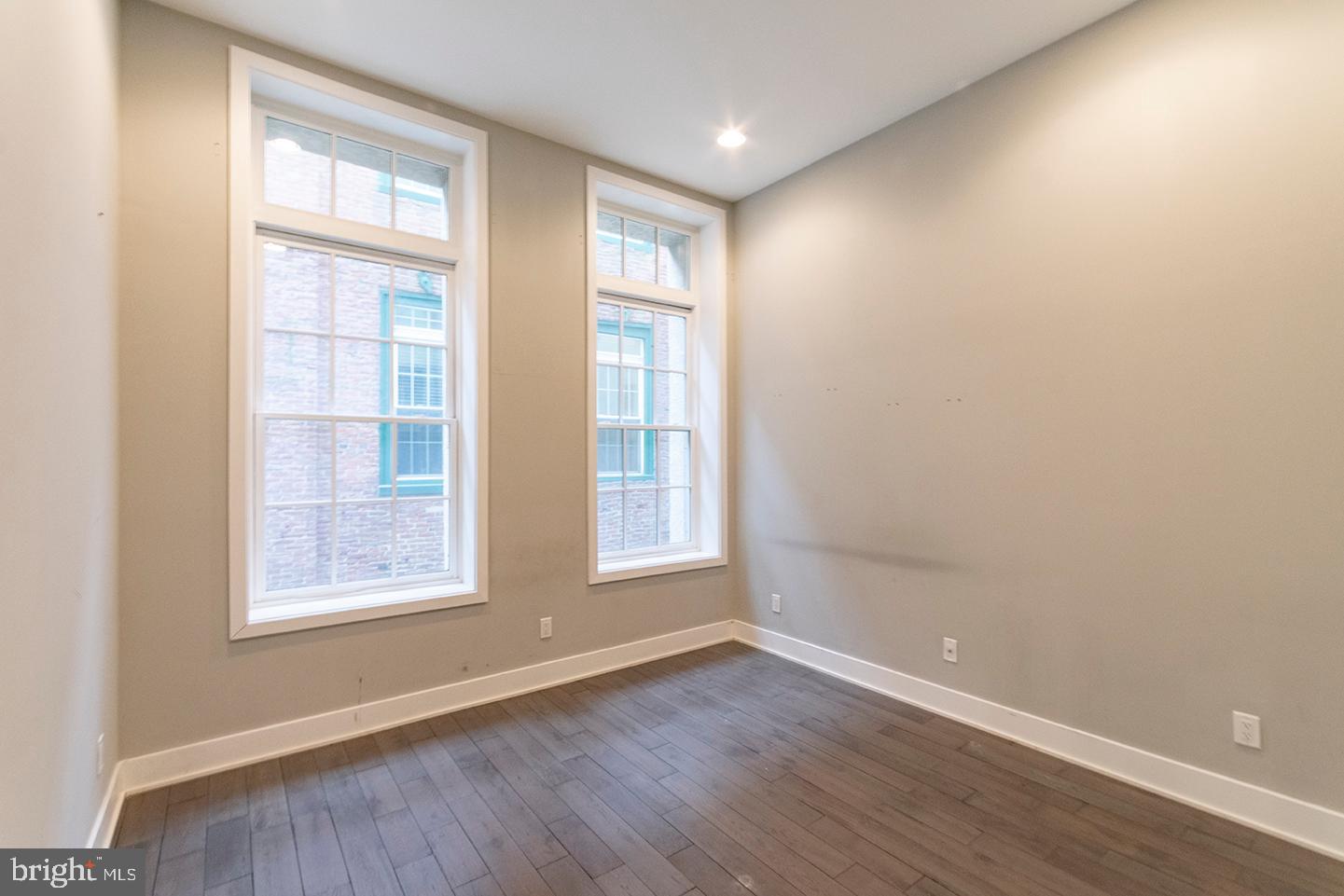 OLD CITY - Residential Lease