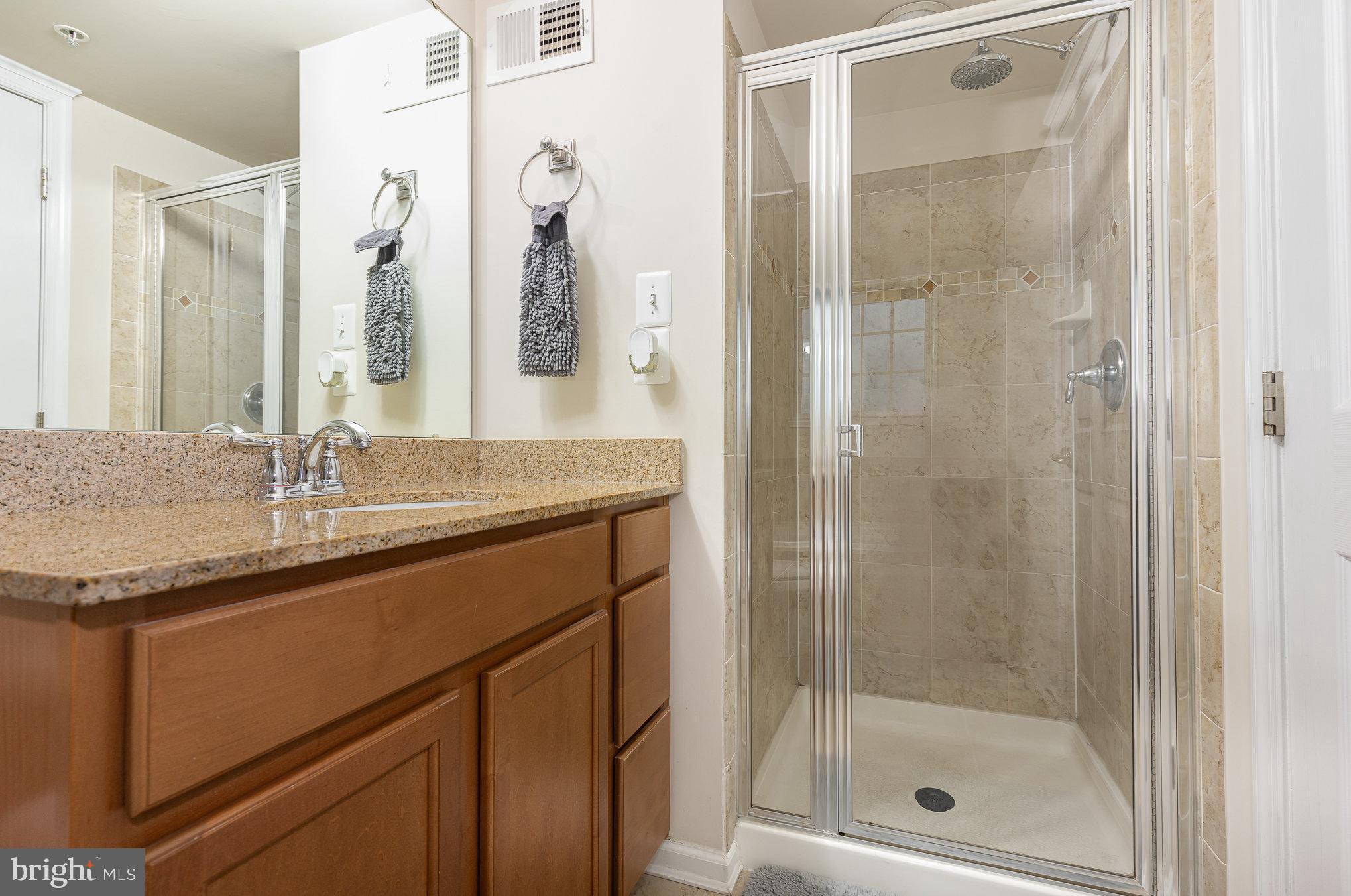 NORTHFIELD - Residential