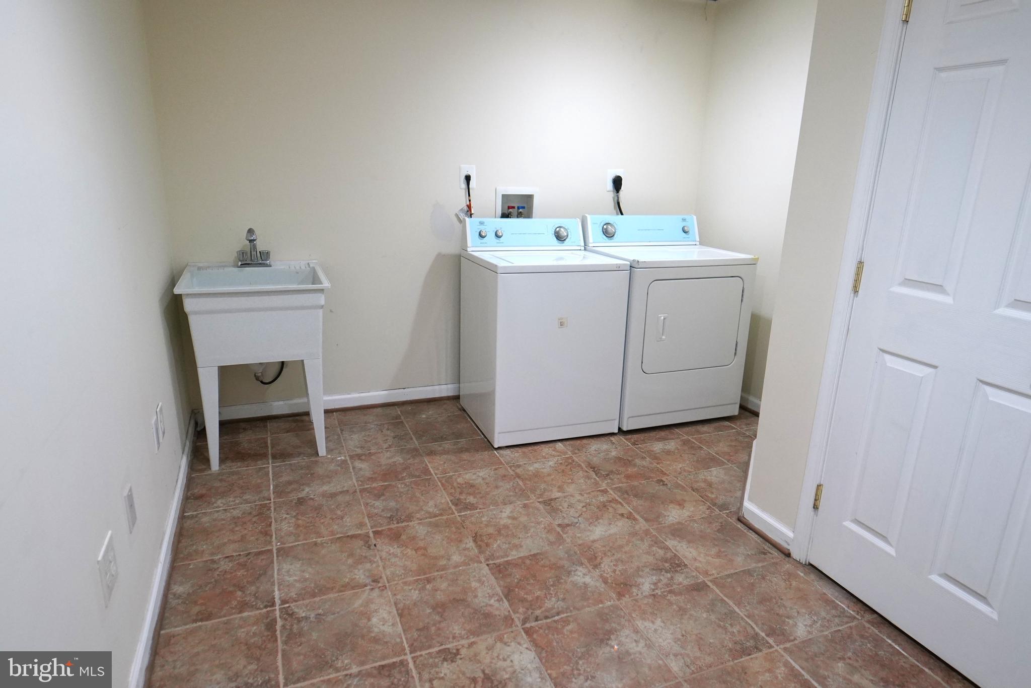 SABRINA PARK - Residential