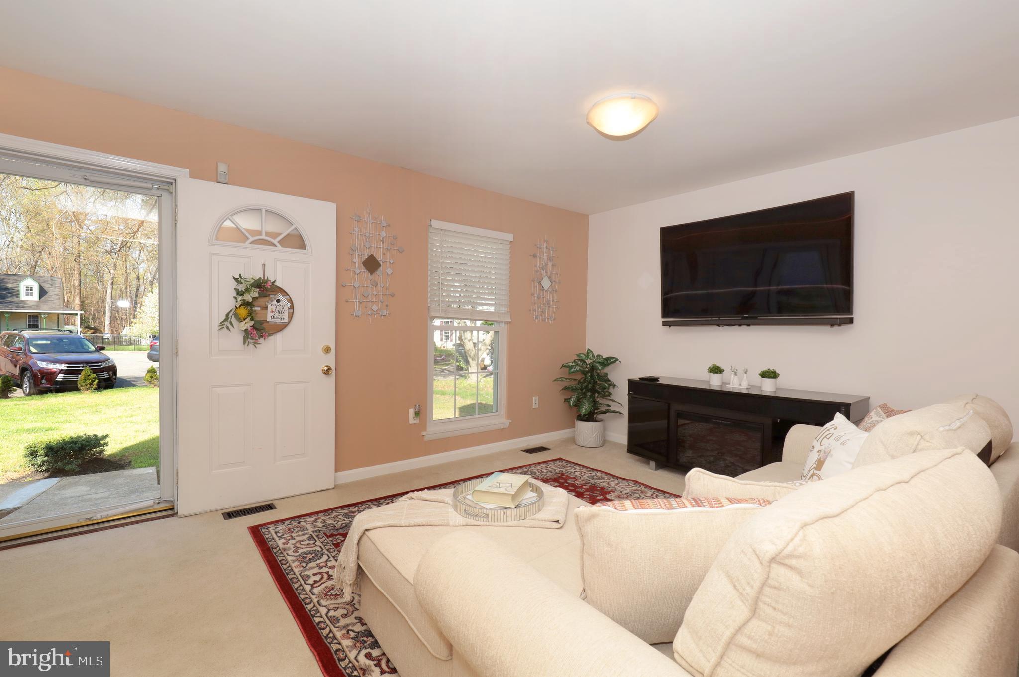 DALE CITY - Residential