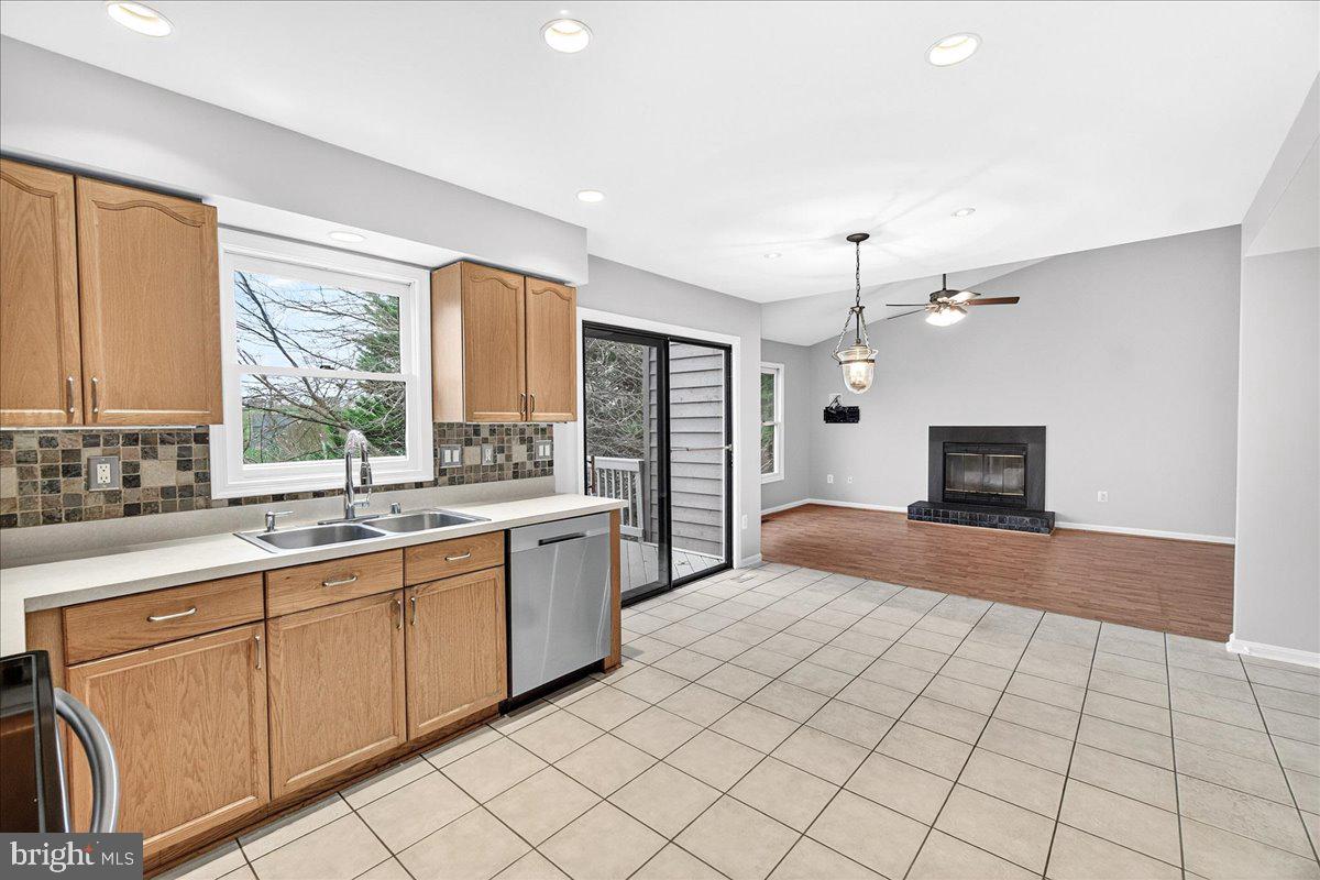 THE MEADOWS - Residential