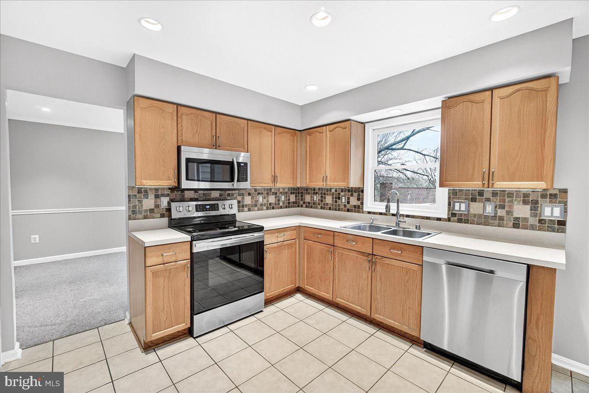 THE MEADOWS - Residential