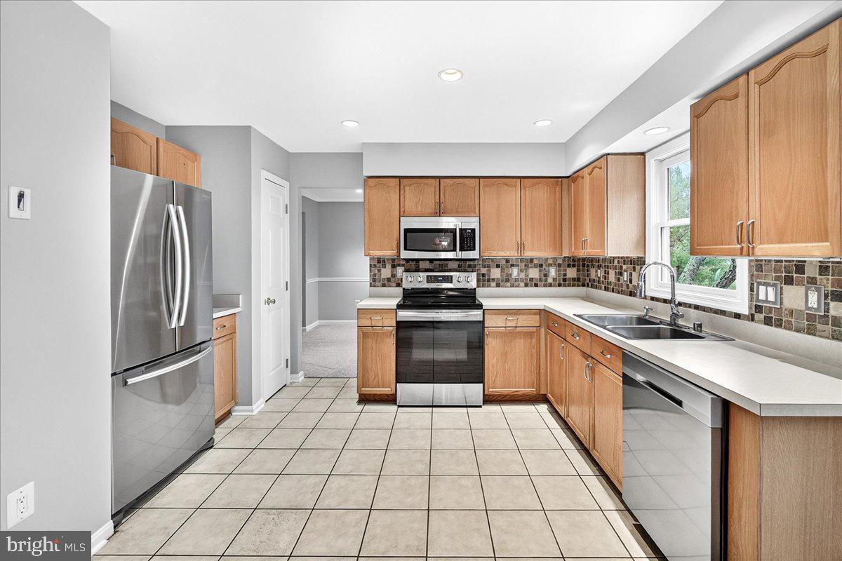 THE MEADOWS - Residential