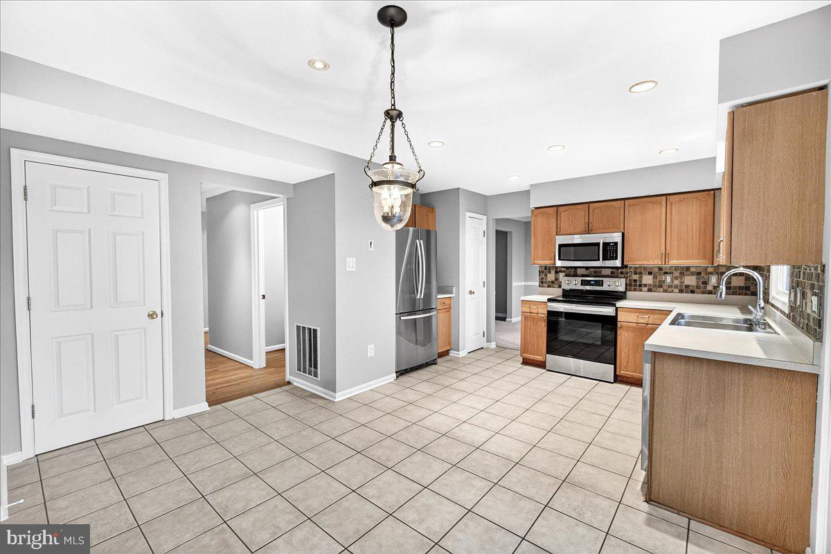 THE MEADOWS - Residential