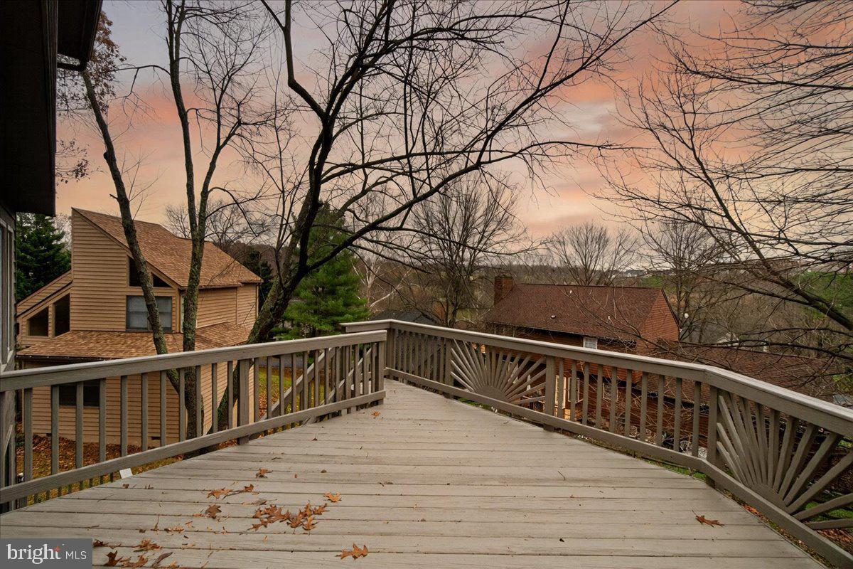 THE MEADOWS - Residential