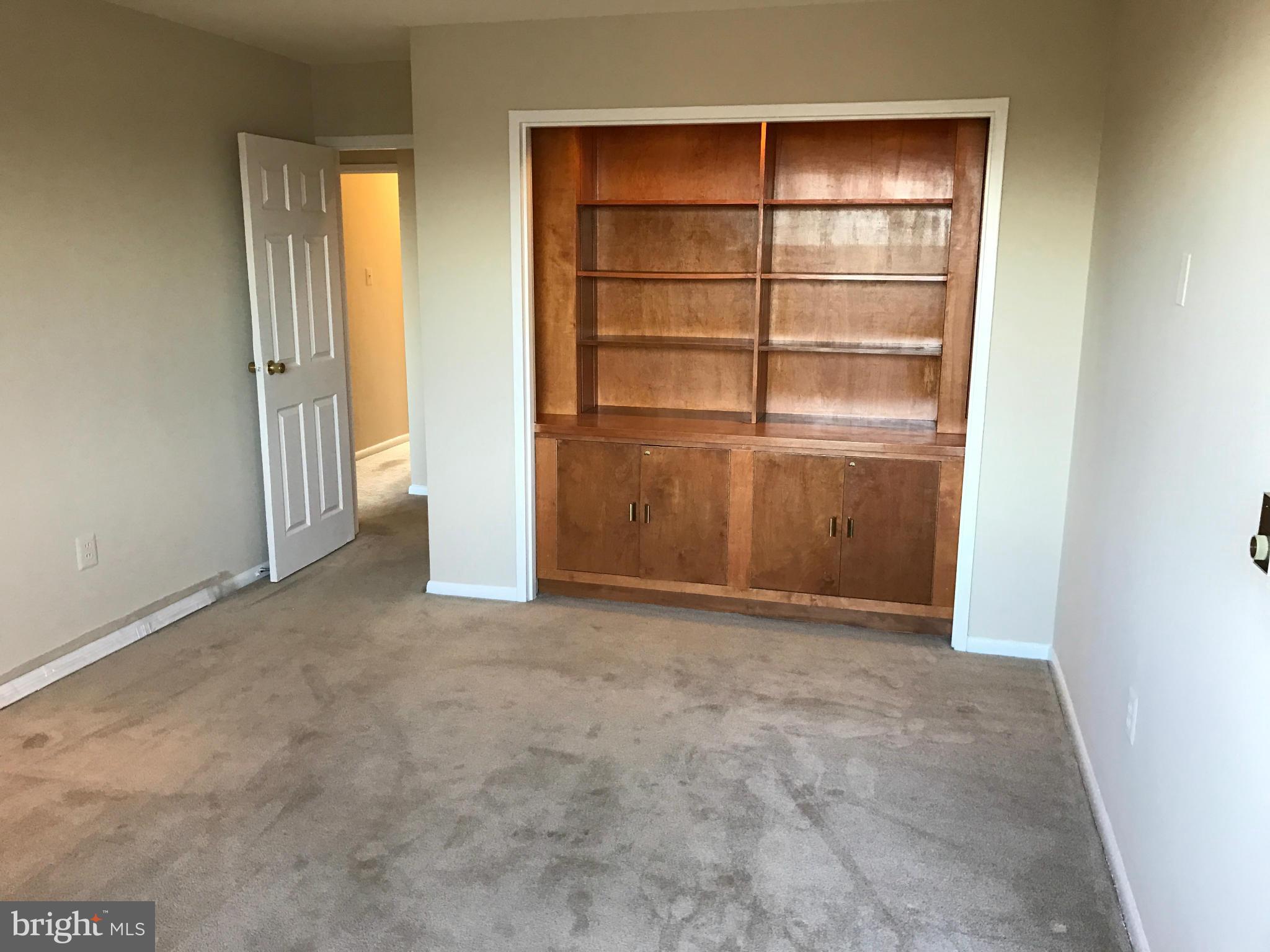 CARLYN PLACE - Residential Lease