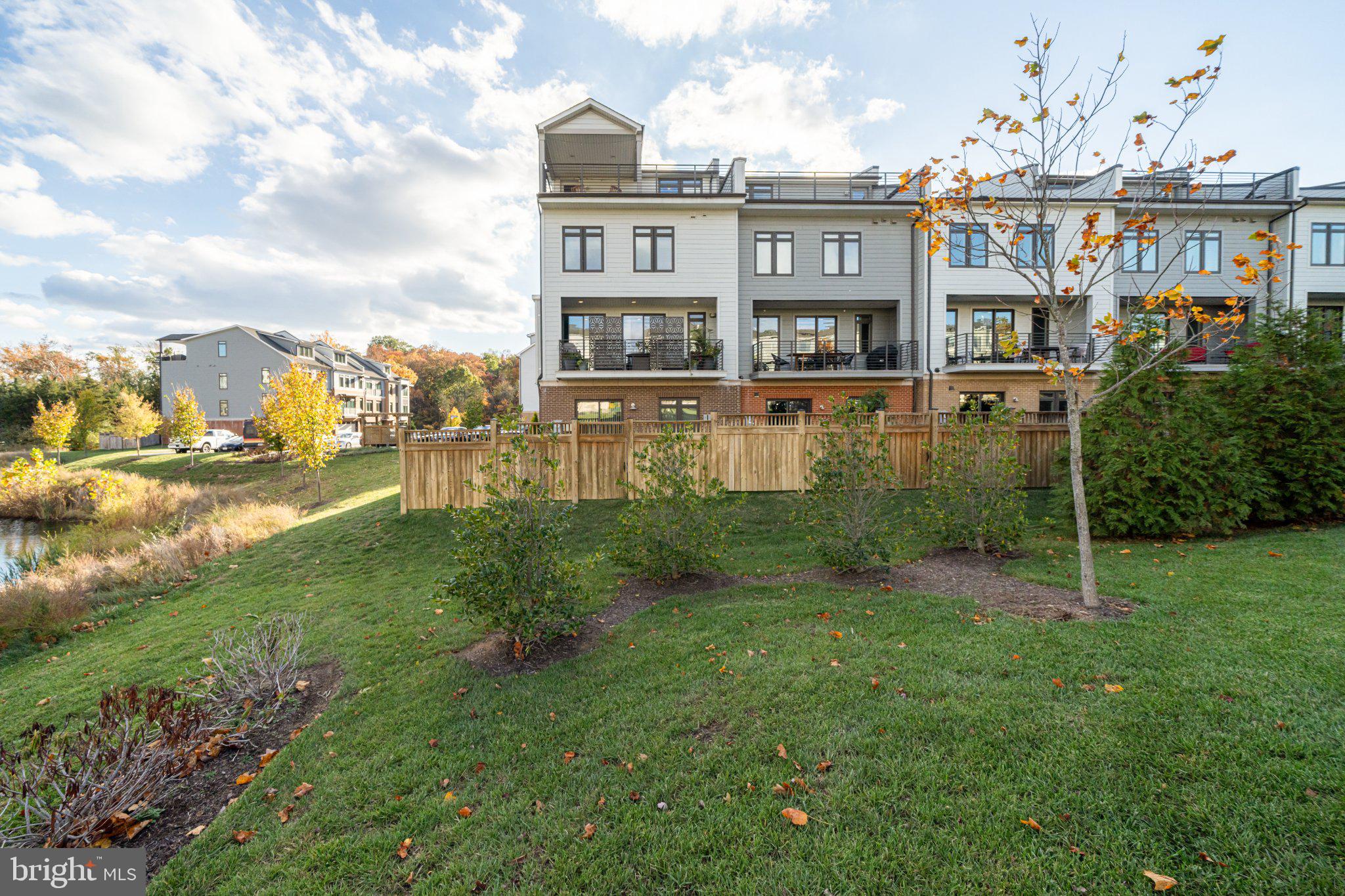 1312 WHITE FELDSPAR TERRACE SE