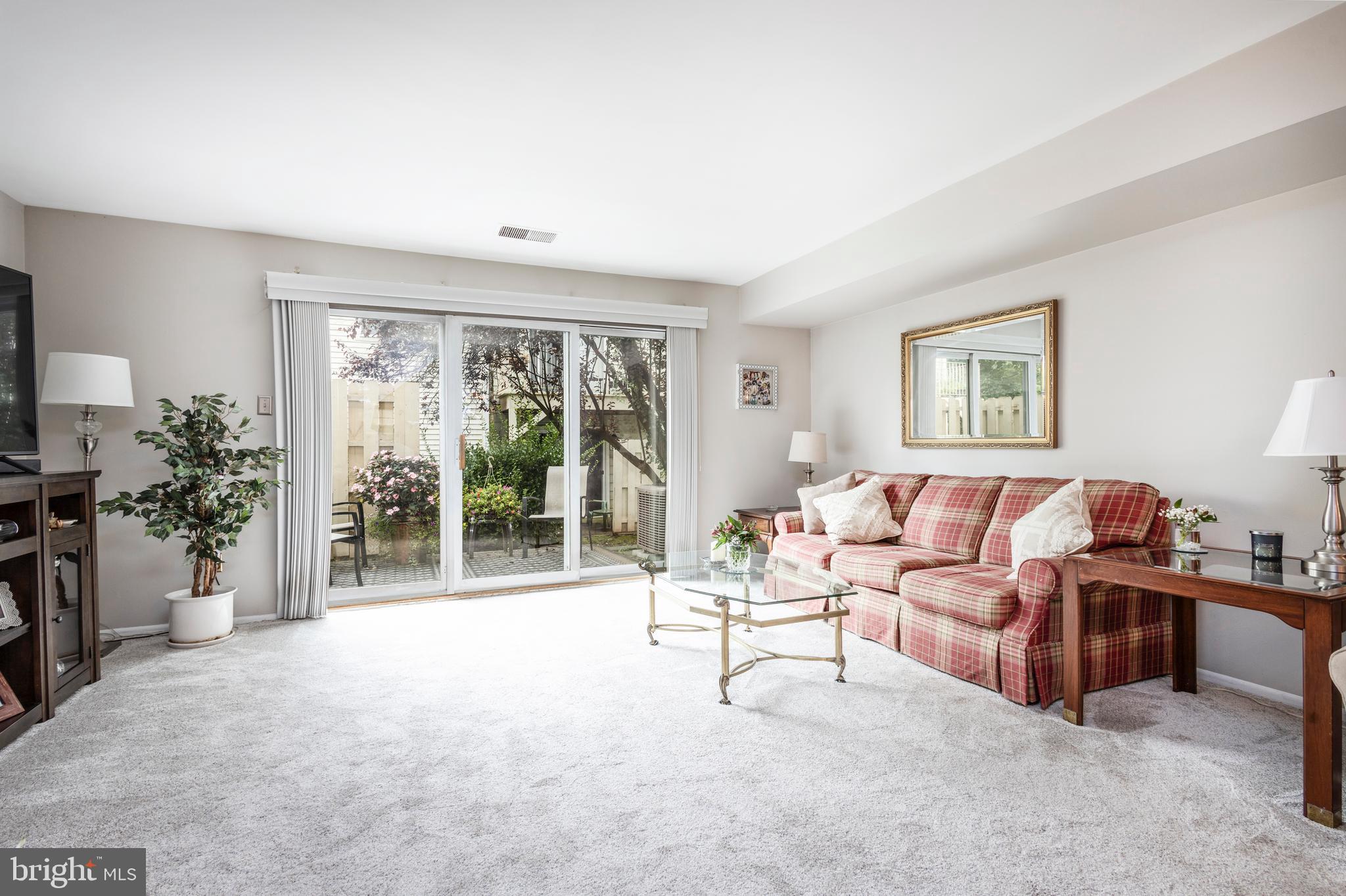 90 HAMPSTEAD DRIVE 90