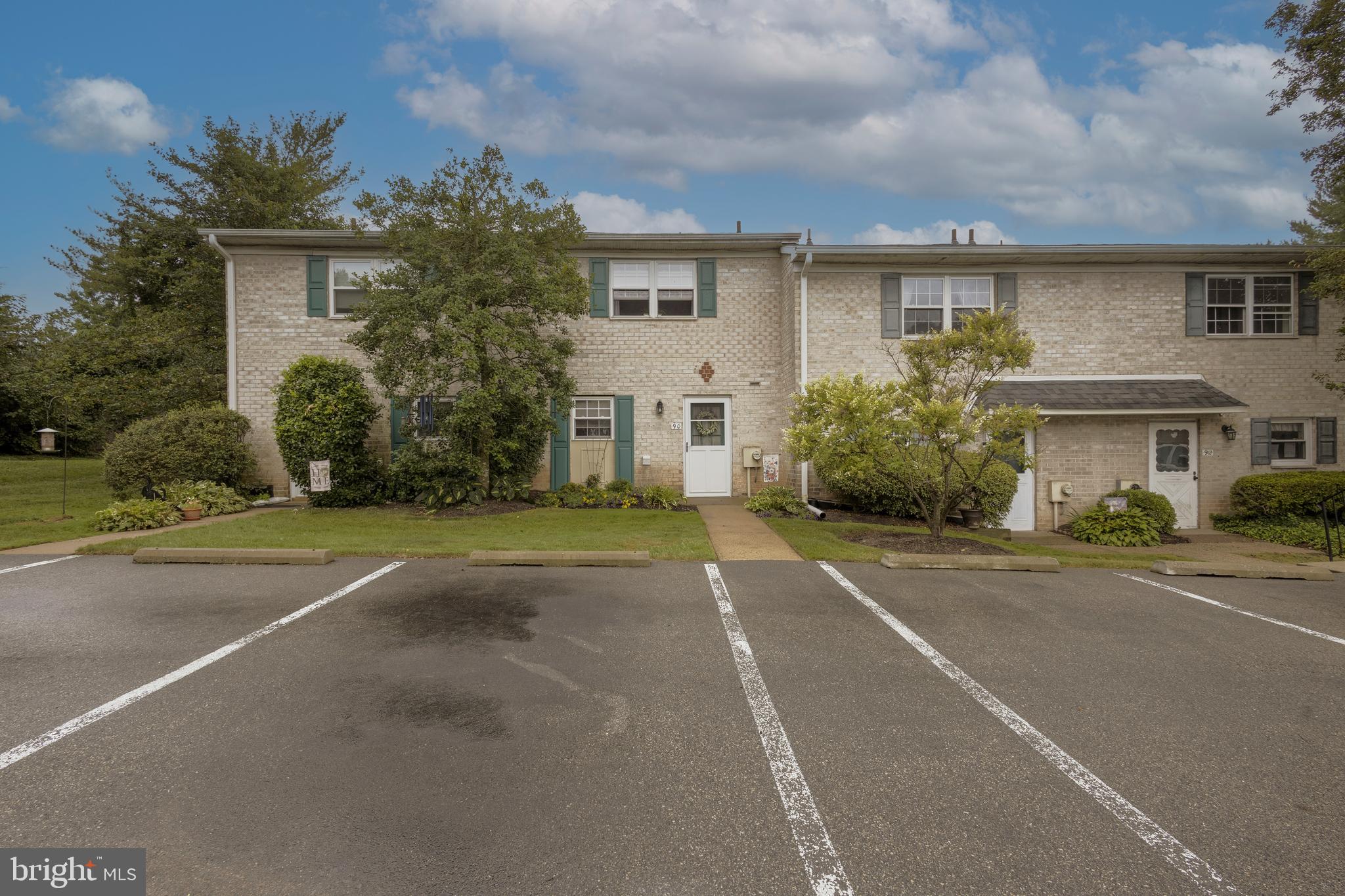 90 HAMPSTEAD DRIVE 90
