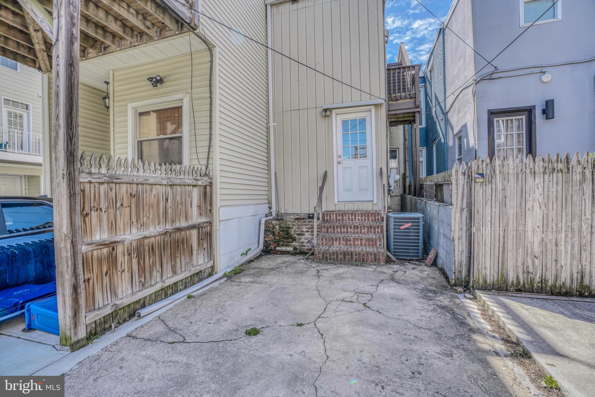 FEDERAL HILL HISTORIC DISTRICT - Residential