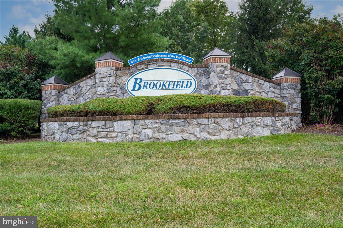 BROOKFIELD - Residential
